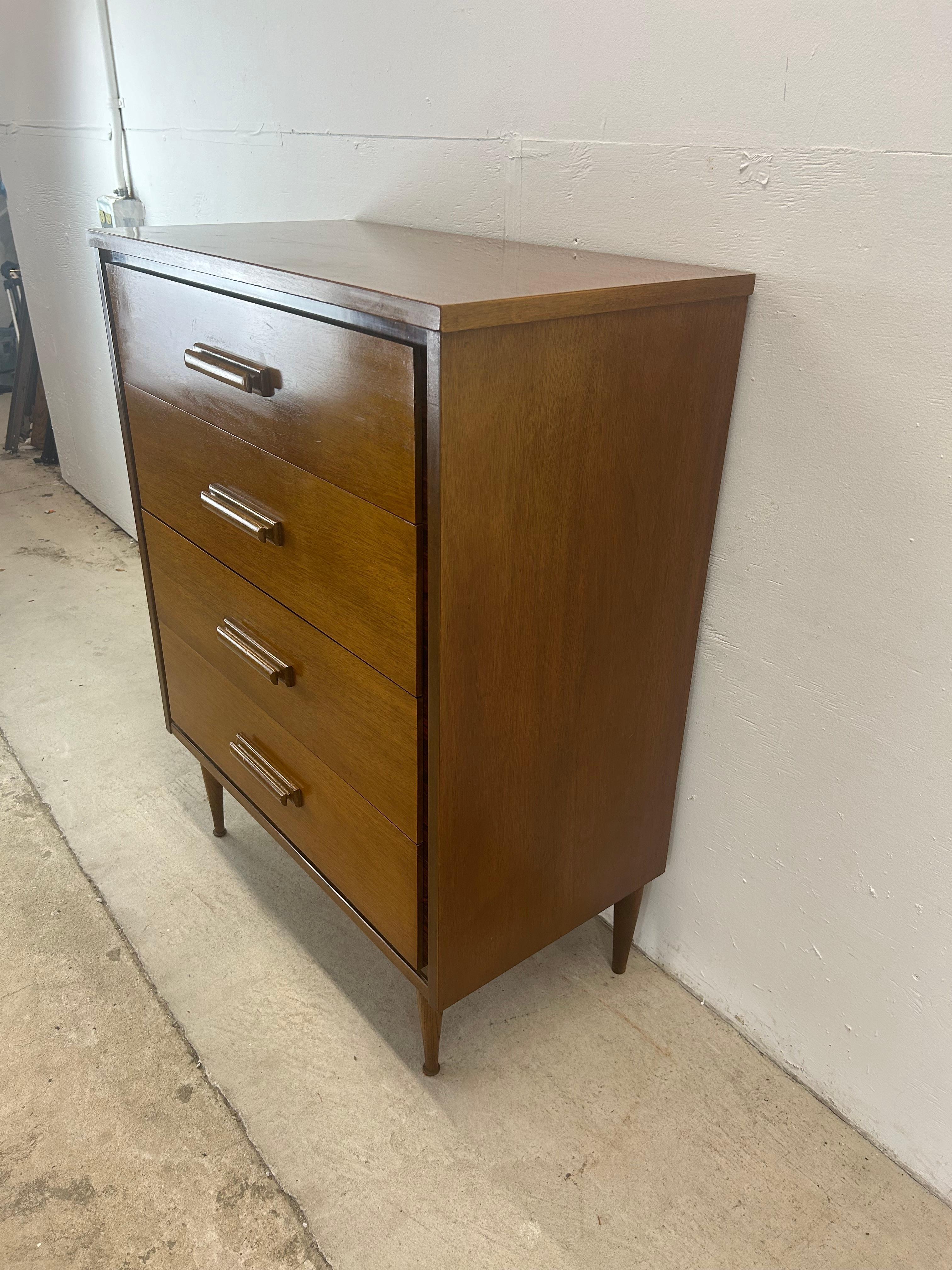 Mid Century Modern Highboy Dresser with 4 Drawers 3