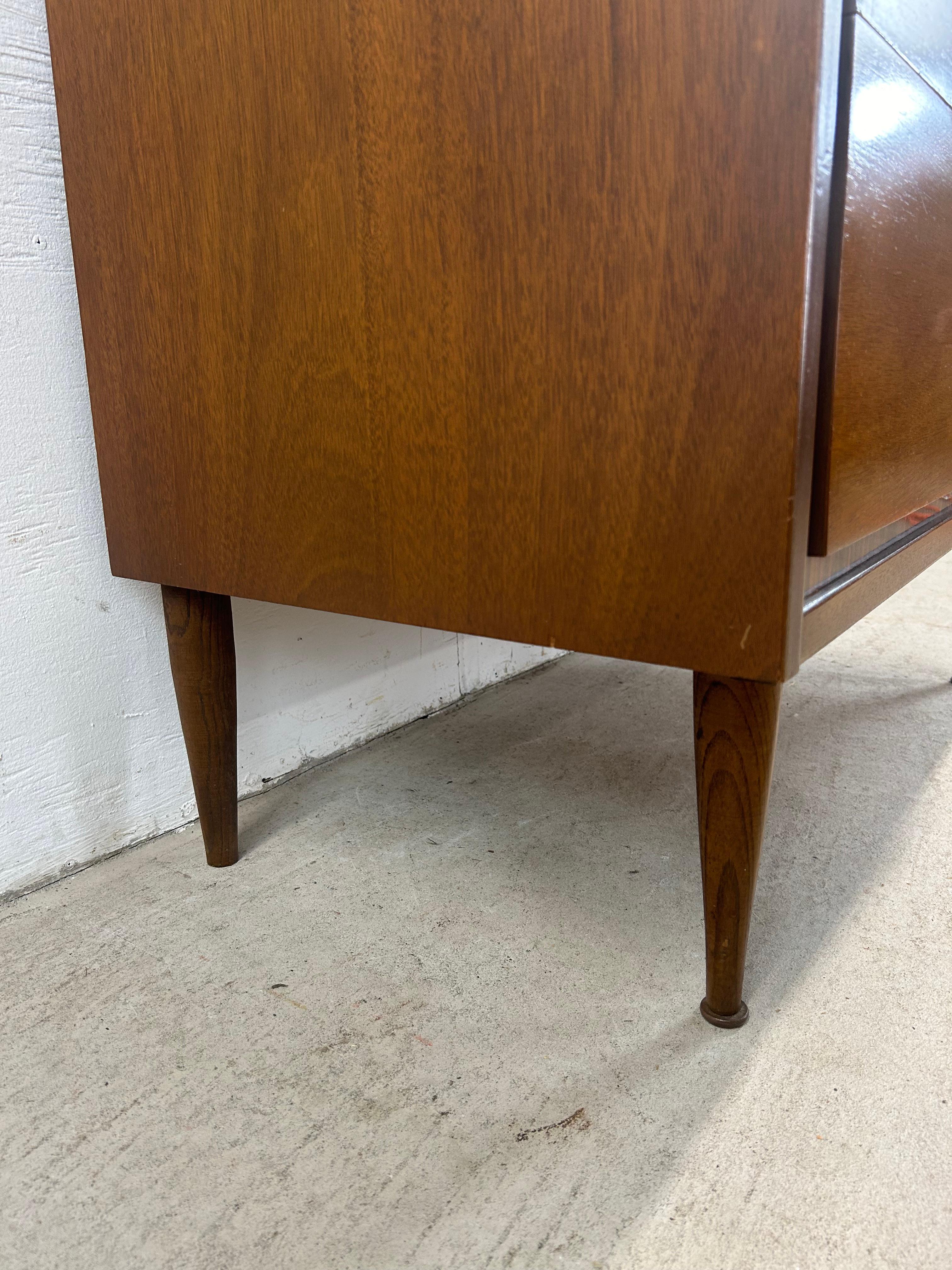 Mid Century Modern Highboy Dresser with 4 Drawers 8