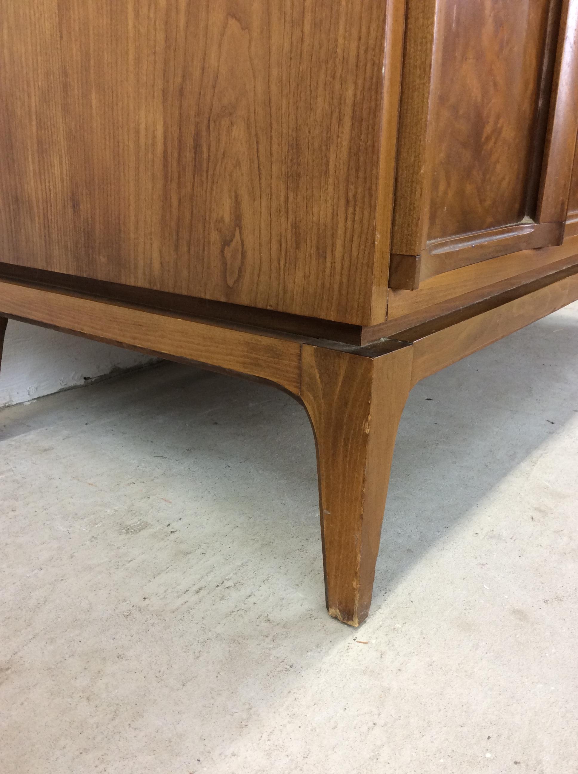 Mid Century Modern Highboy Dresser with Burlwood Finish by Thomasville In Good Condition In Freehold, NJ