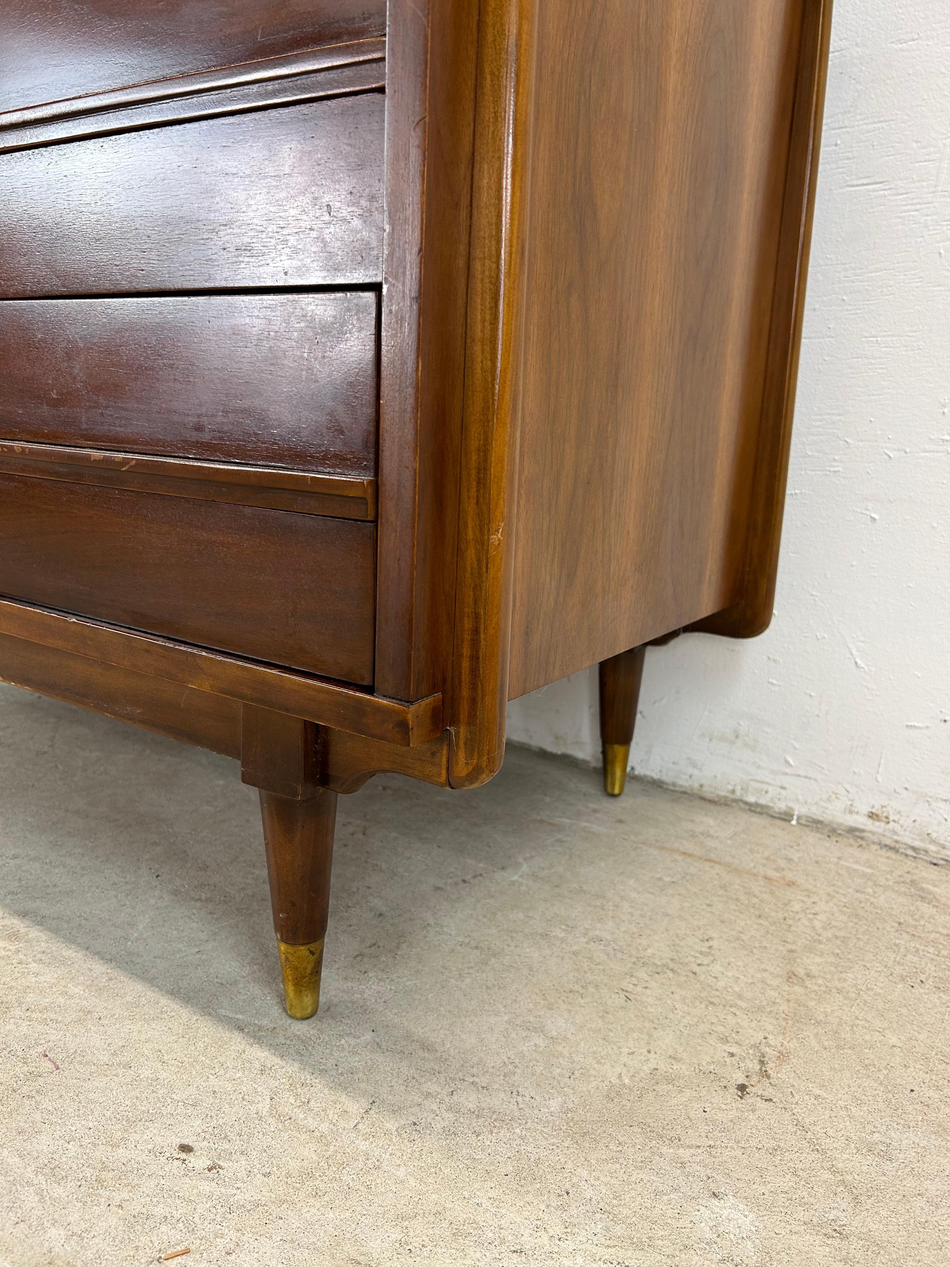 Comò Highboy del Mid Century Moderno con fronte a canne in vendita 3