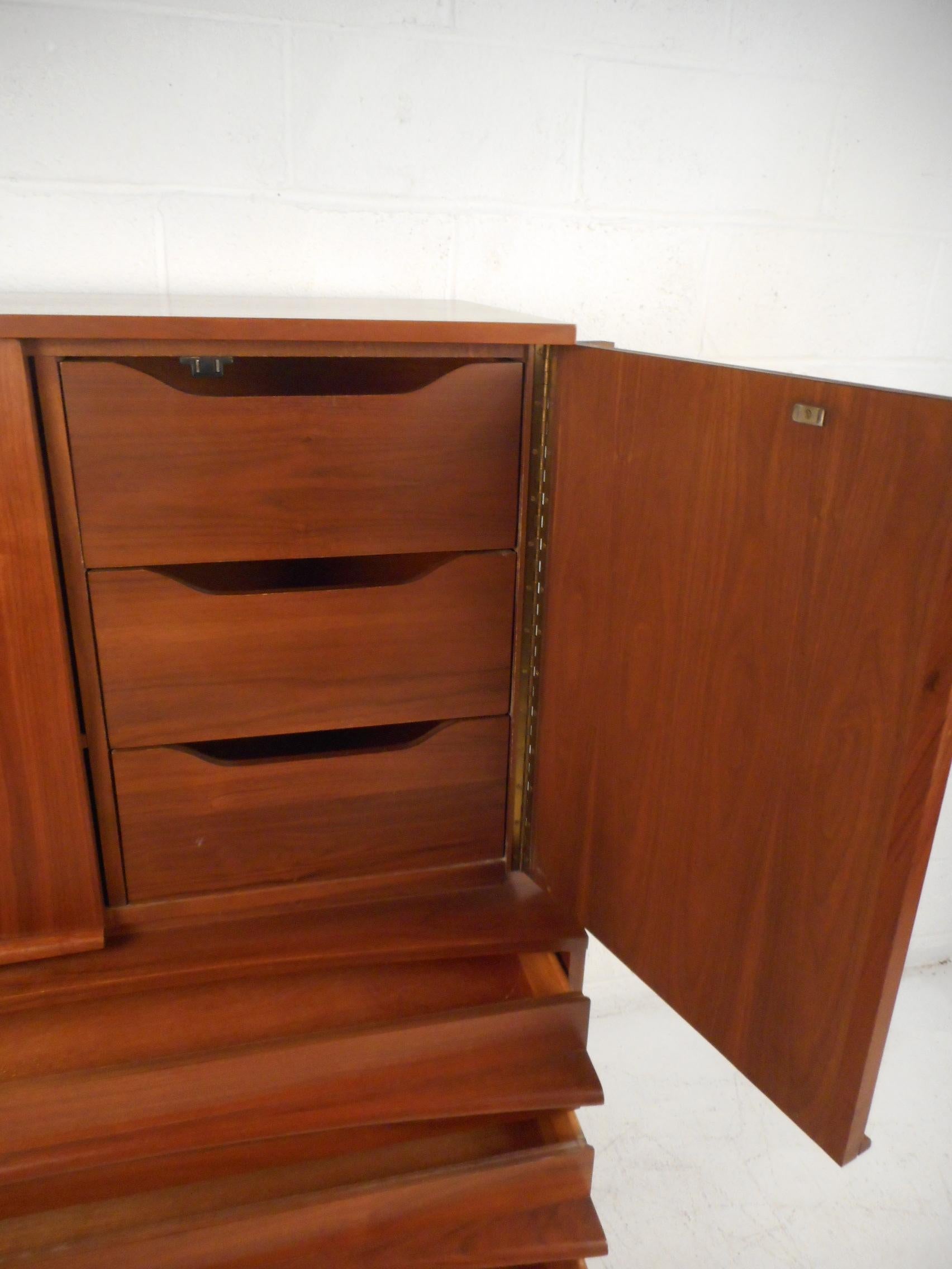 Veneer Mid-Century Modern Highboy Dresser with Curved Drawer-Fronts