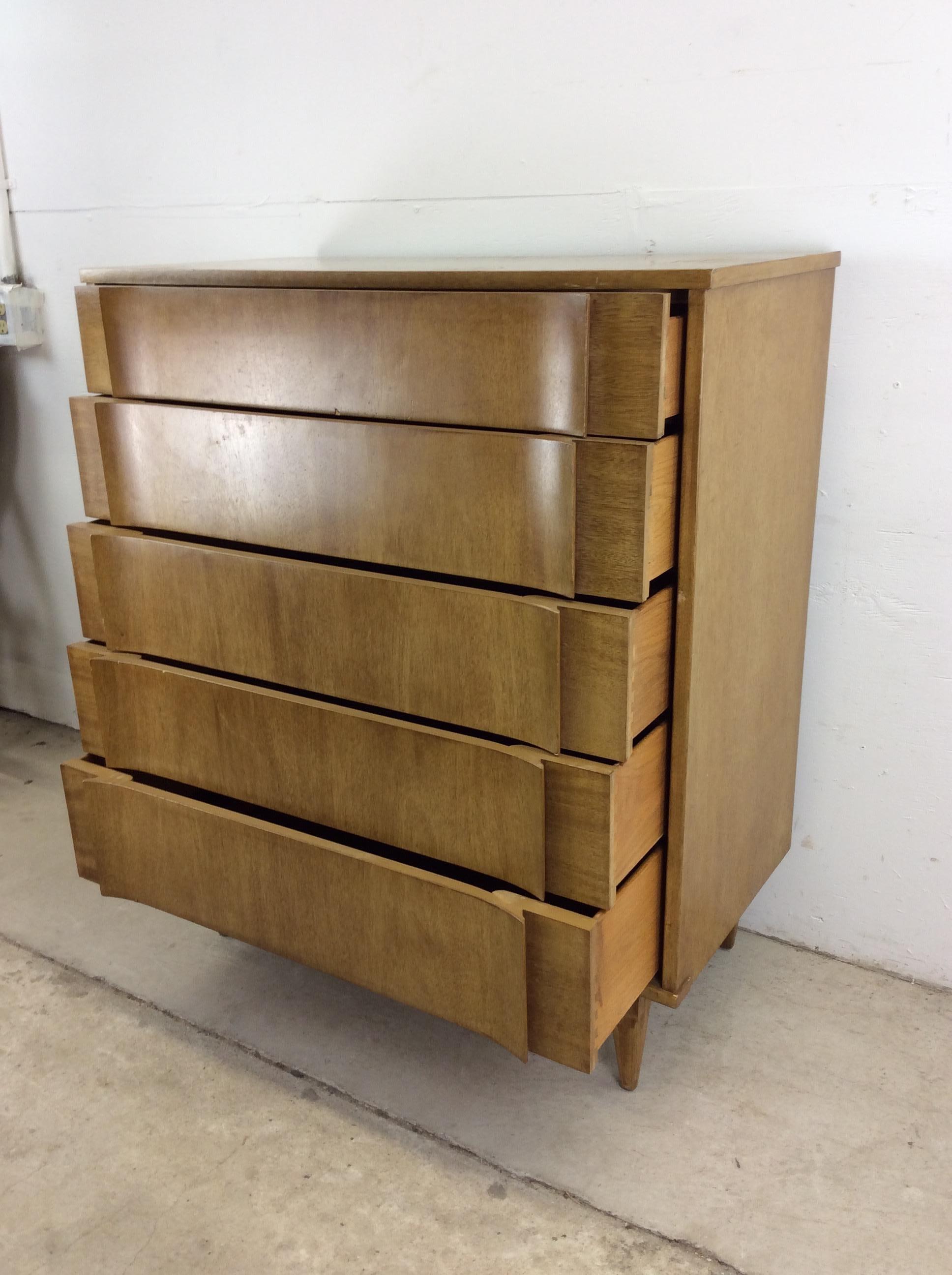 Comò Highboy del Mid Century Modern con finitura Oak Oak sbiancato e cassetti in bengala in vendita 9