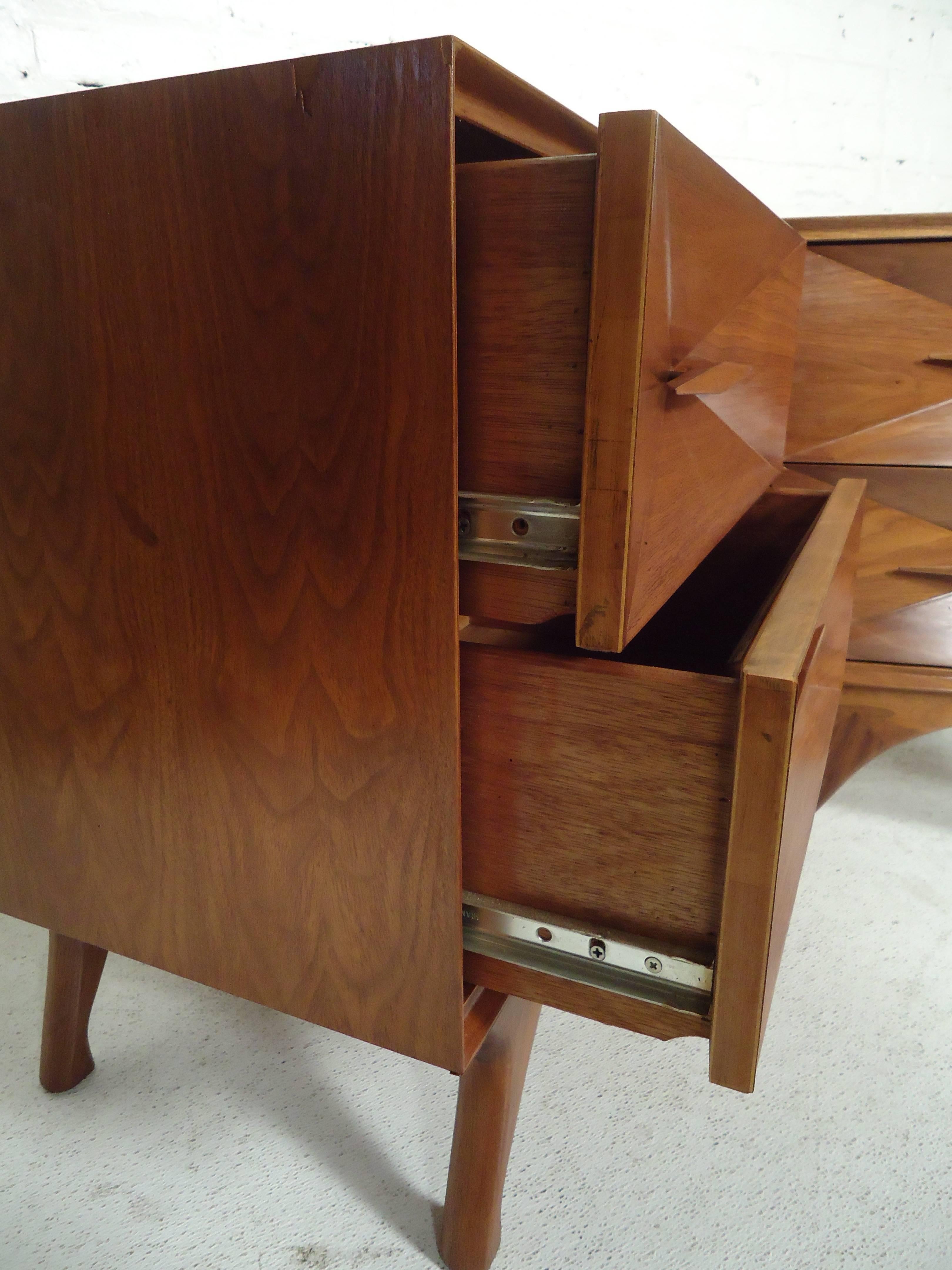 Mid-Century Modern Highly Sculpted Nightstands 3
