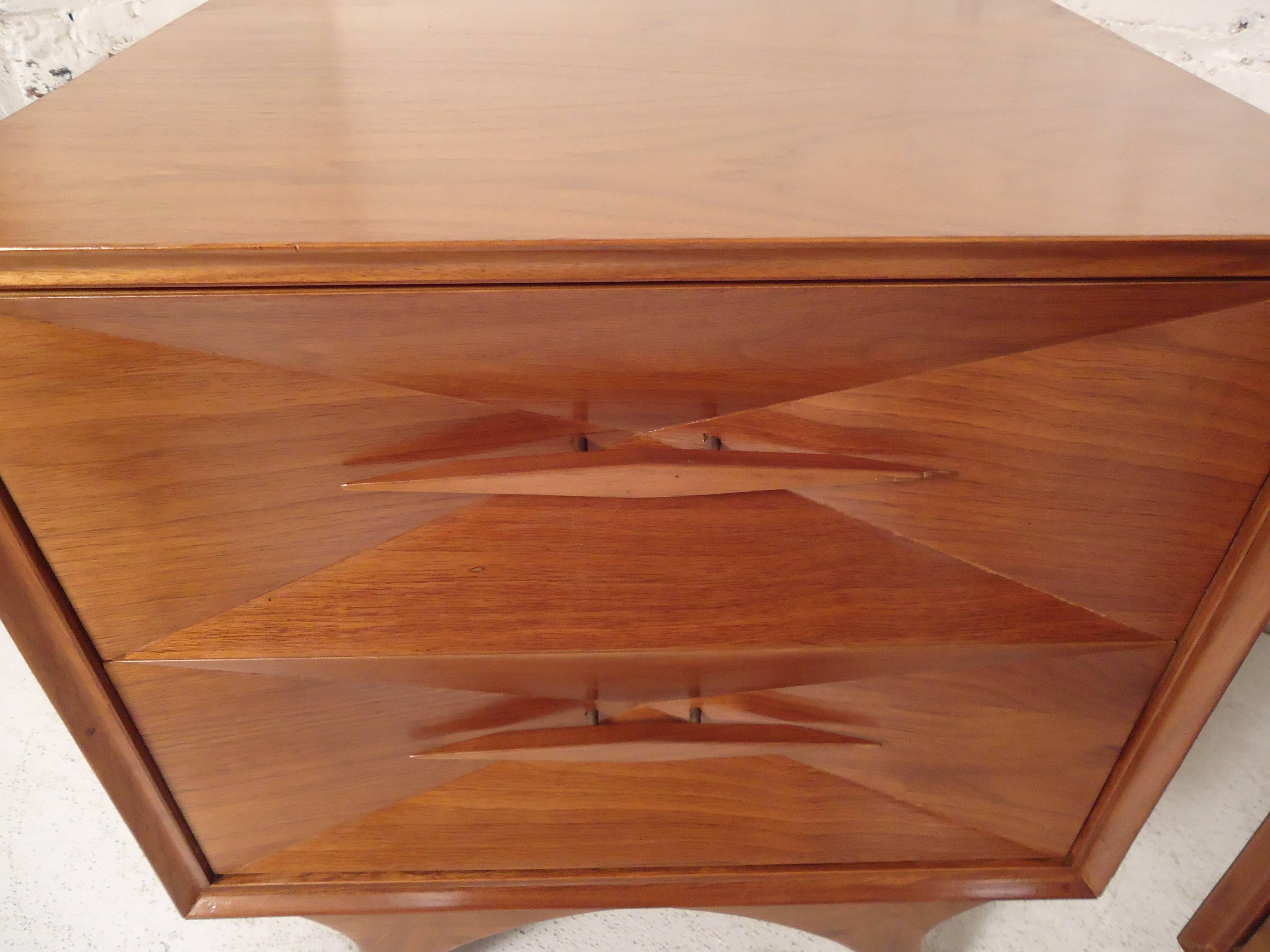 Mid-Century Modern Highly Sculpted Nightstands 4