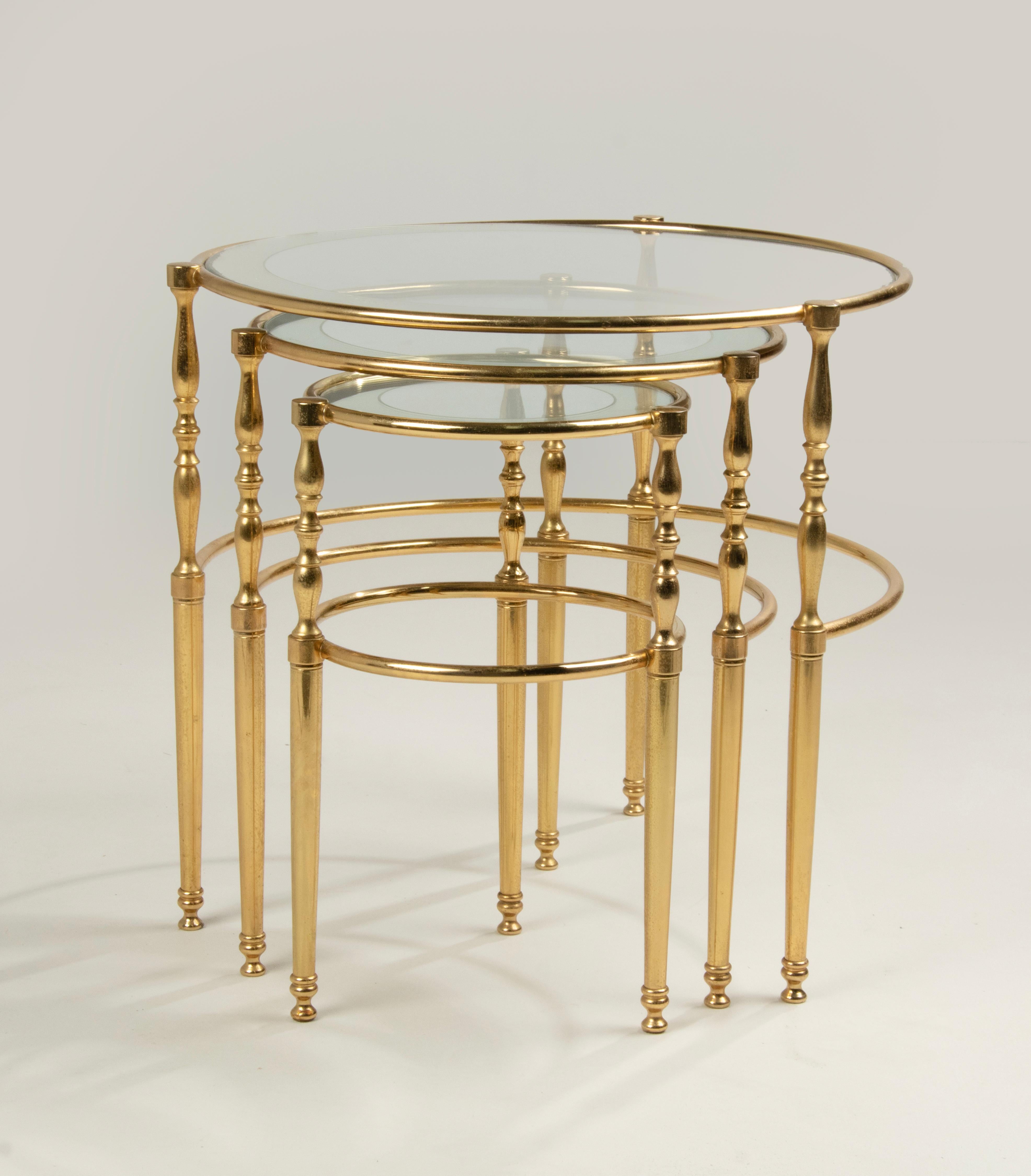 Mid-Century Modern Hollywood Regency Brass Nest Side Tables For Sale 2