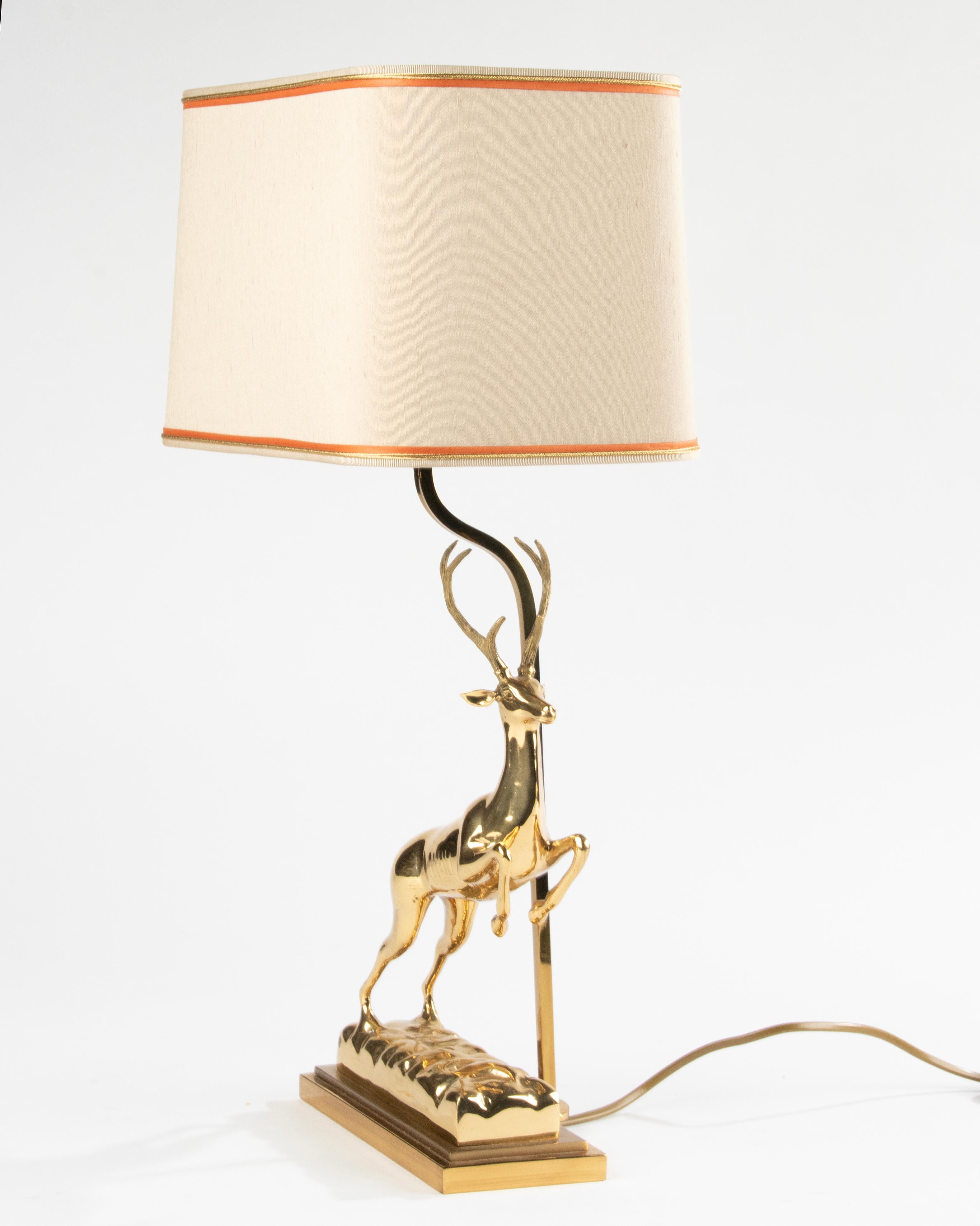 Mid-Century Modern Hollywood Regency Brass Table Lamp with Deer by J.L.B For Sale 4