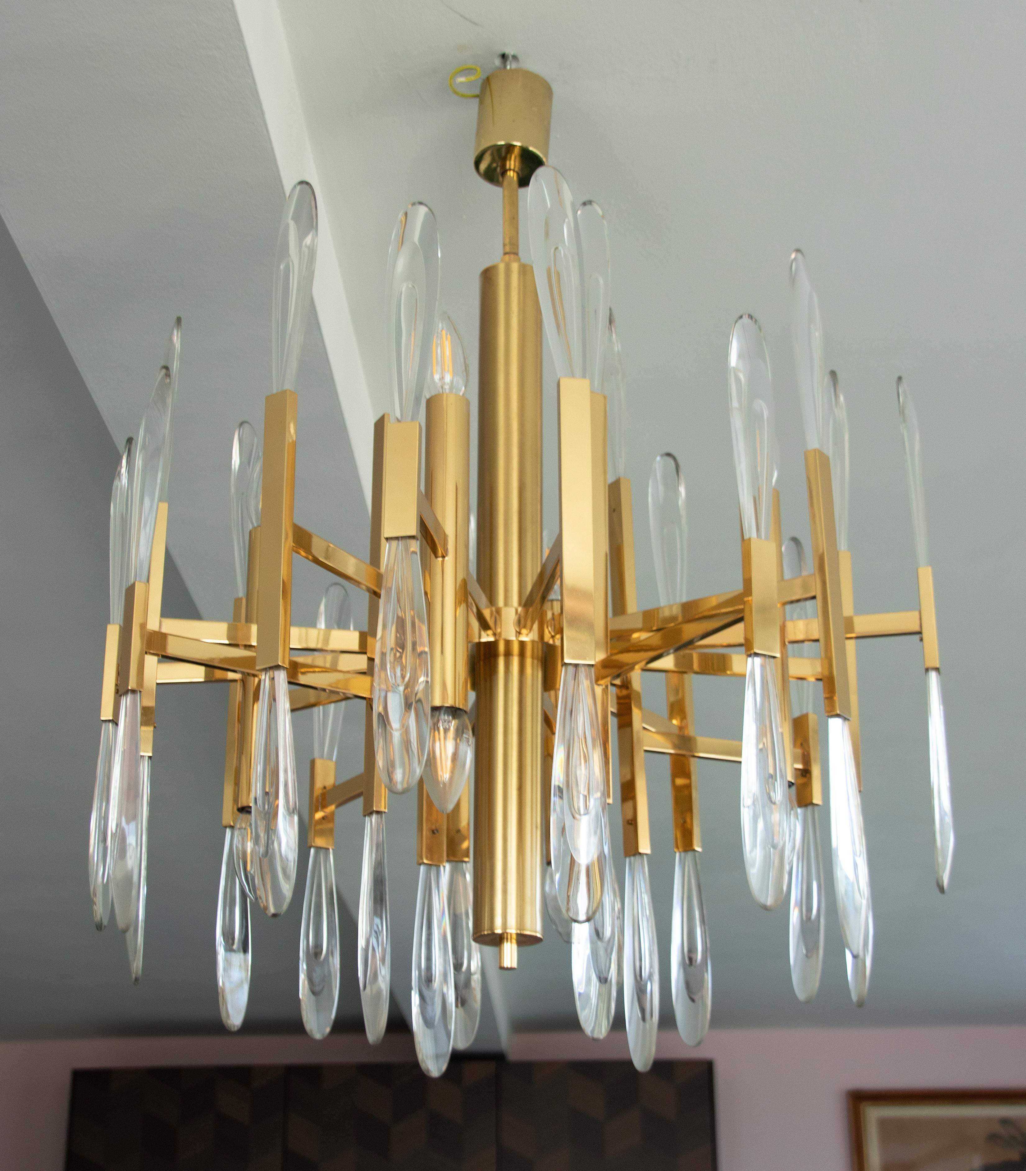 Metallo Lampadario Hollywood Regency moderno di metà secolo con gocce di cristallo di Gaetano Sciolari in vendita