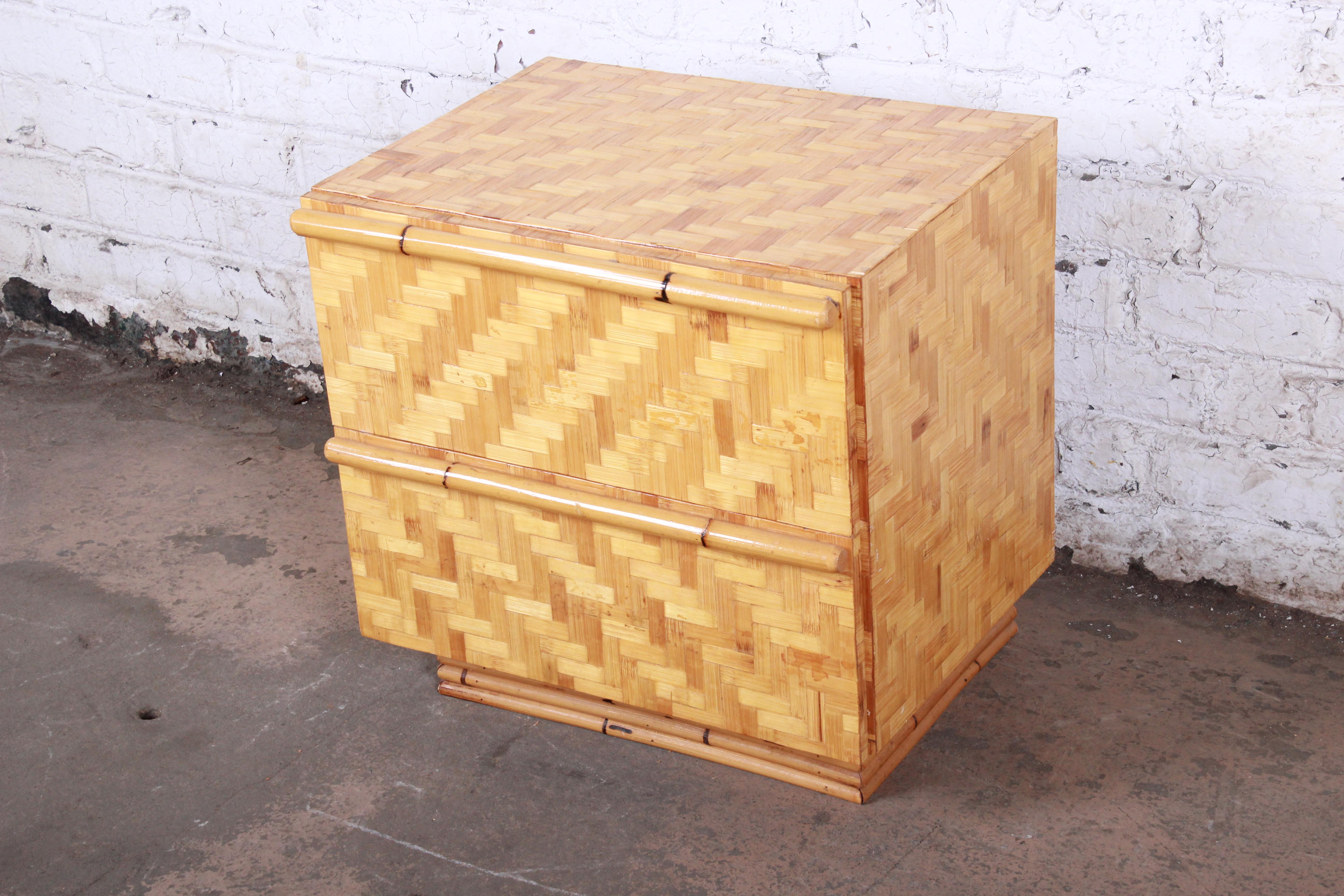 Mid-Century Modern Hollywood Regency Chinoiserie Bamboo Parquetry Nightstand In Good Condition In South Bend, IN