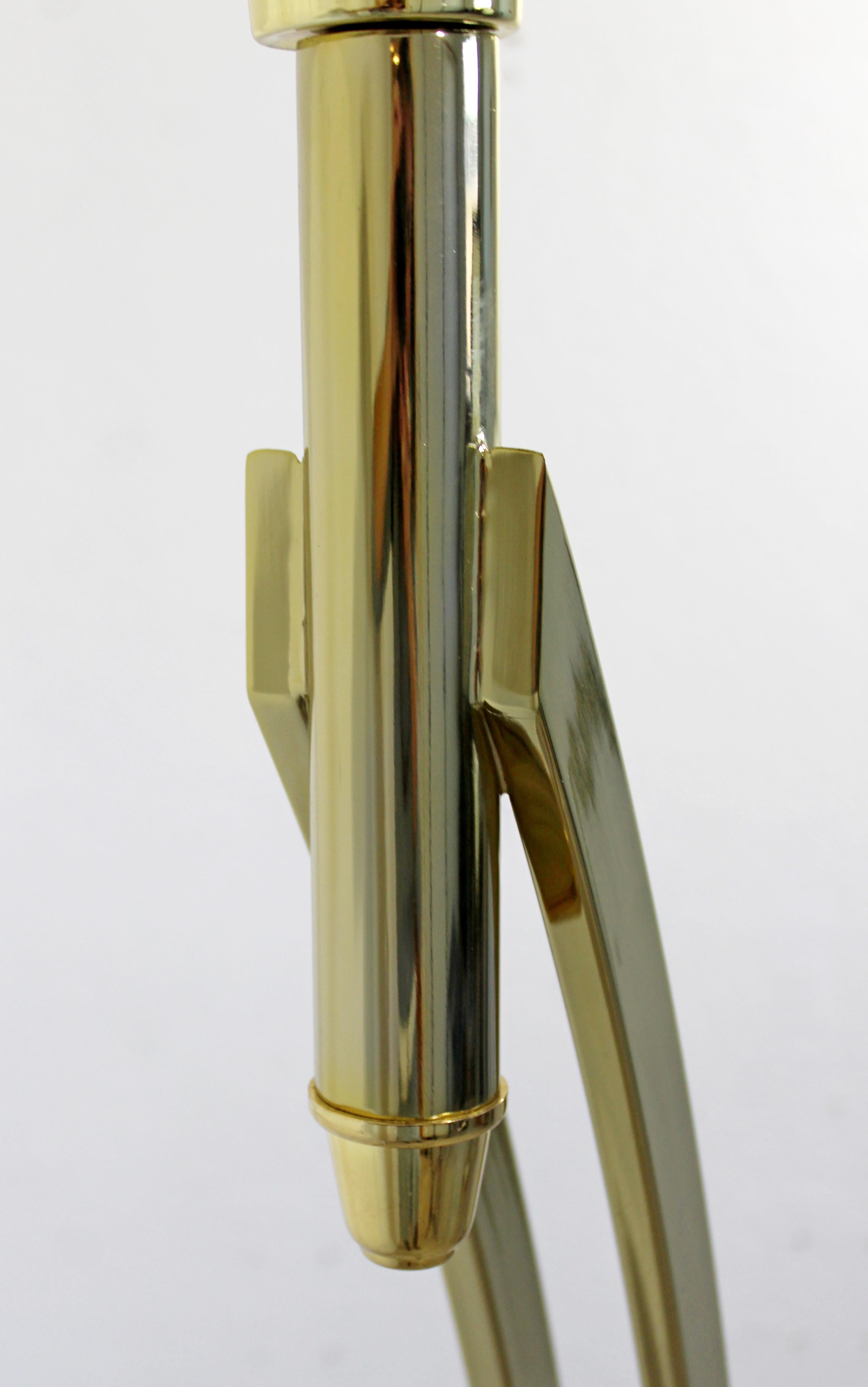 American Mid-Century Modern Hollywood Regency Deco Style Brass Curved Torchiere Fan Lamp