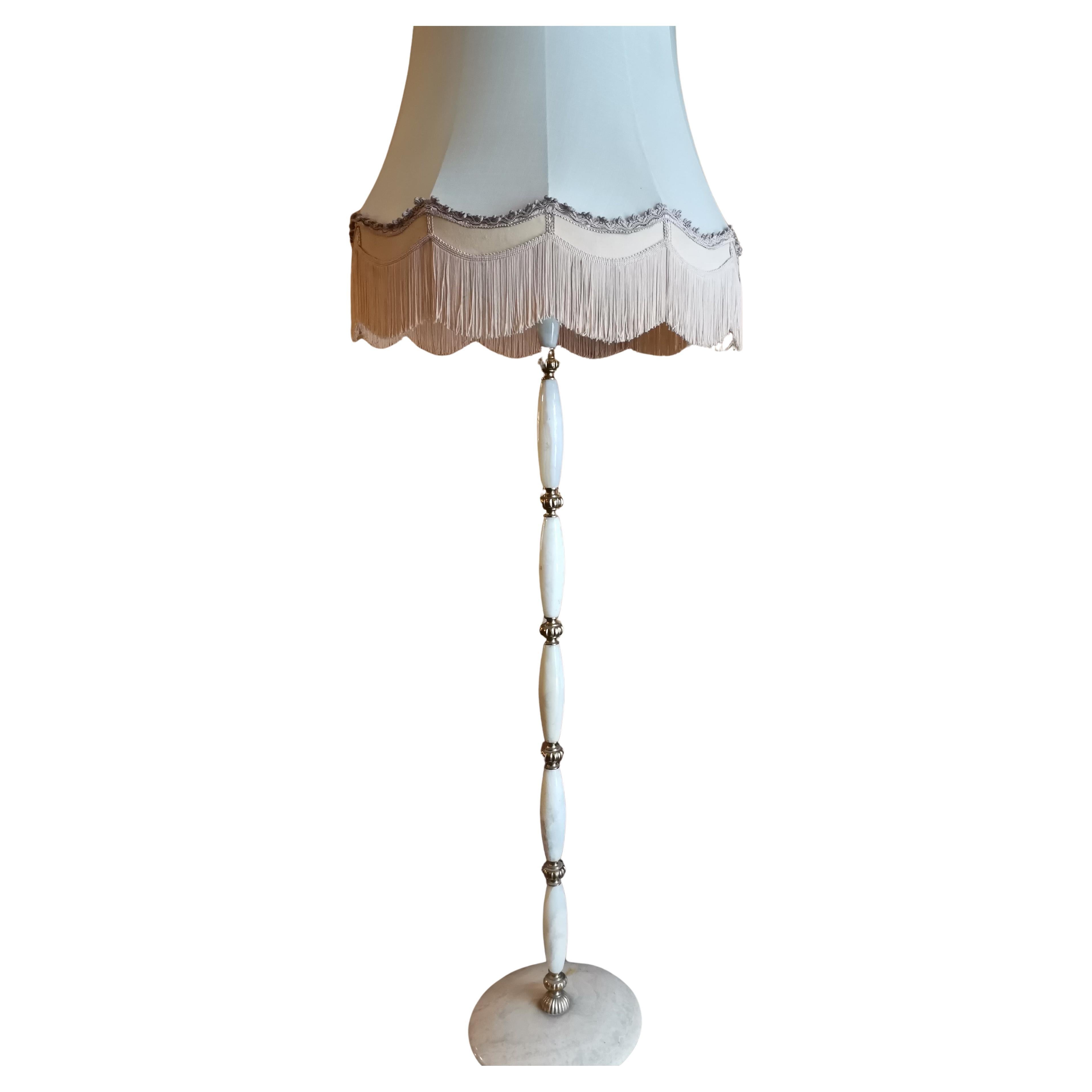 Lampada da terra Mid-Century Modern Hollywood Regency realizzata in onice In condizioni buone in vendita a Vienna, AT