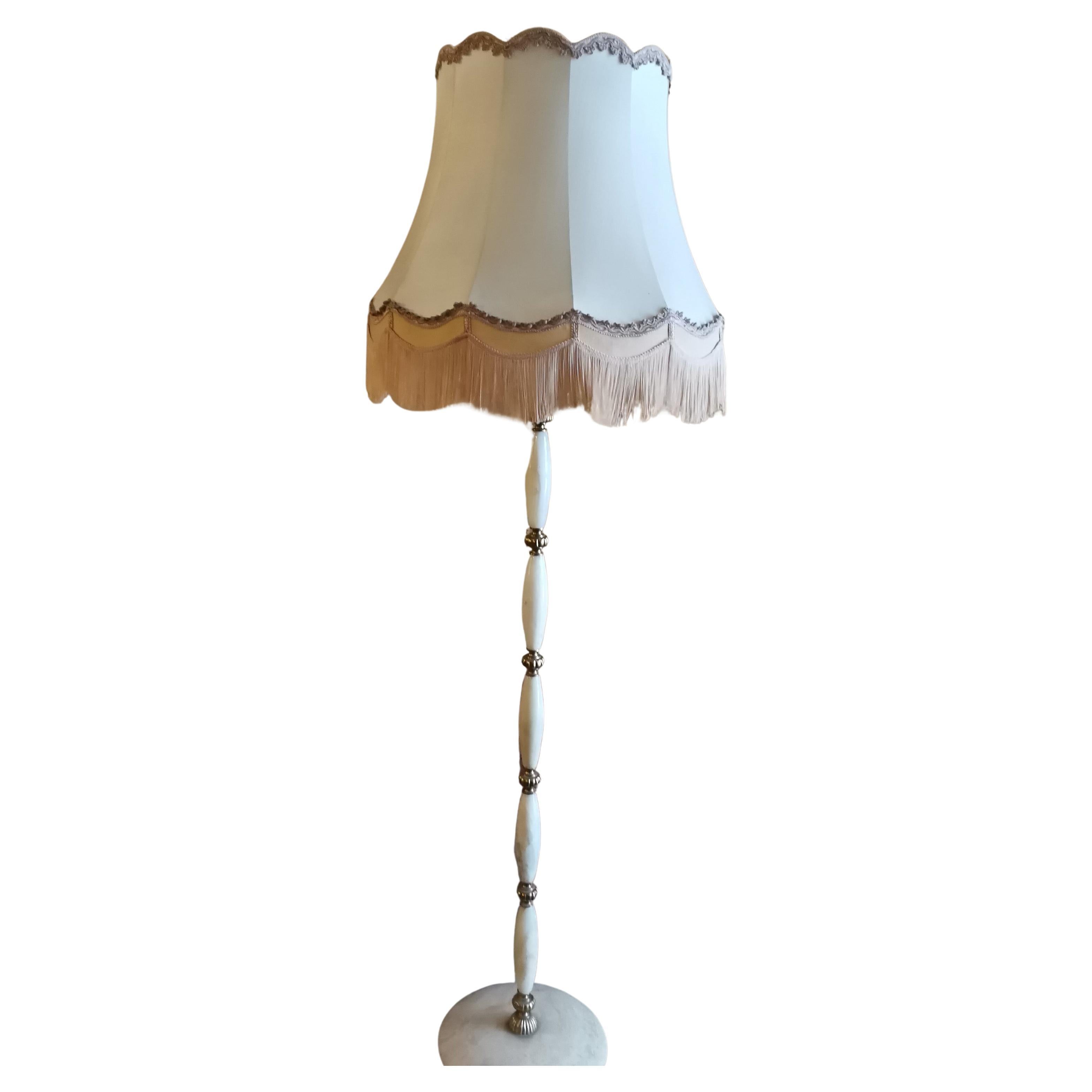 Lampada da terra Mid-Century Modern Hollywood Regency realizzata in onice in vendita 1