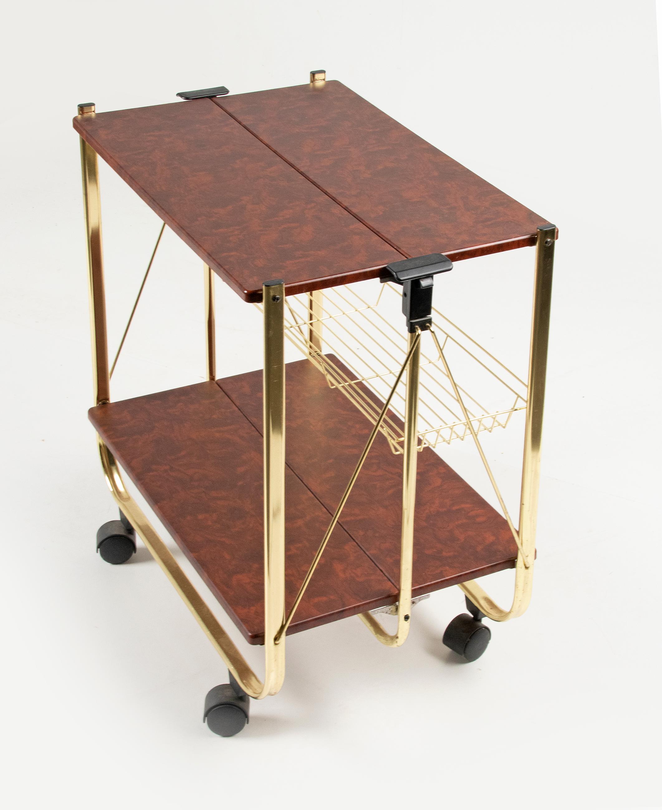 Mid-Century Modern Hollywood Regency Foldable Serving Bar Cart / Trolley For Sale 4