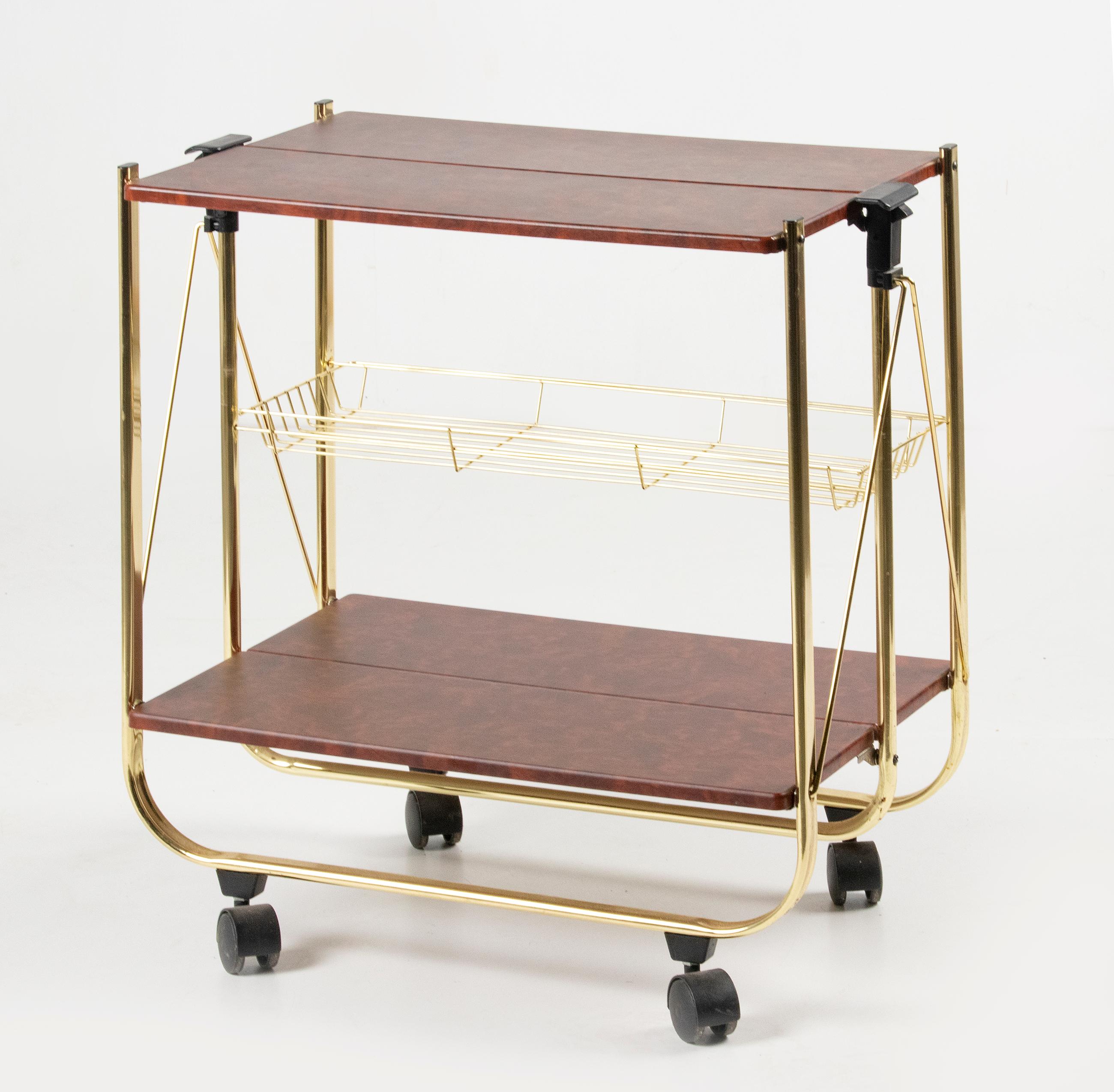 Mid-Century Modern Hollywood Regency Foldable Serving Bar Cart / Trolley In Good Condition For Sale In Casteren, Noord-Brabant