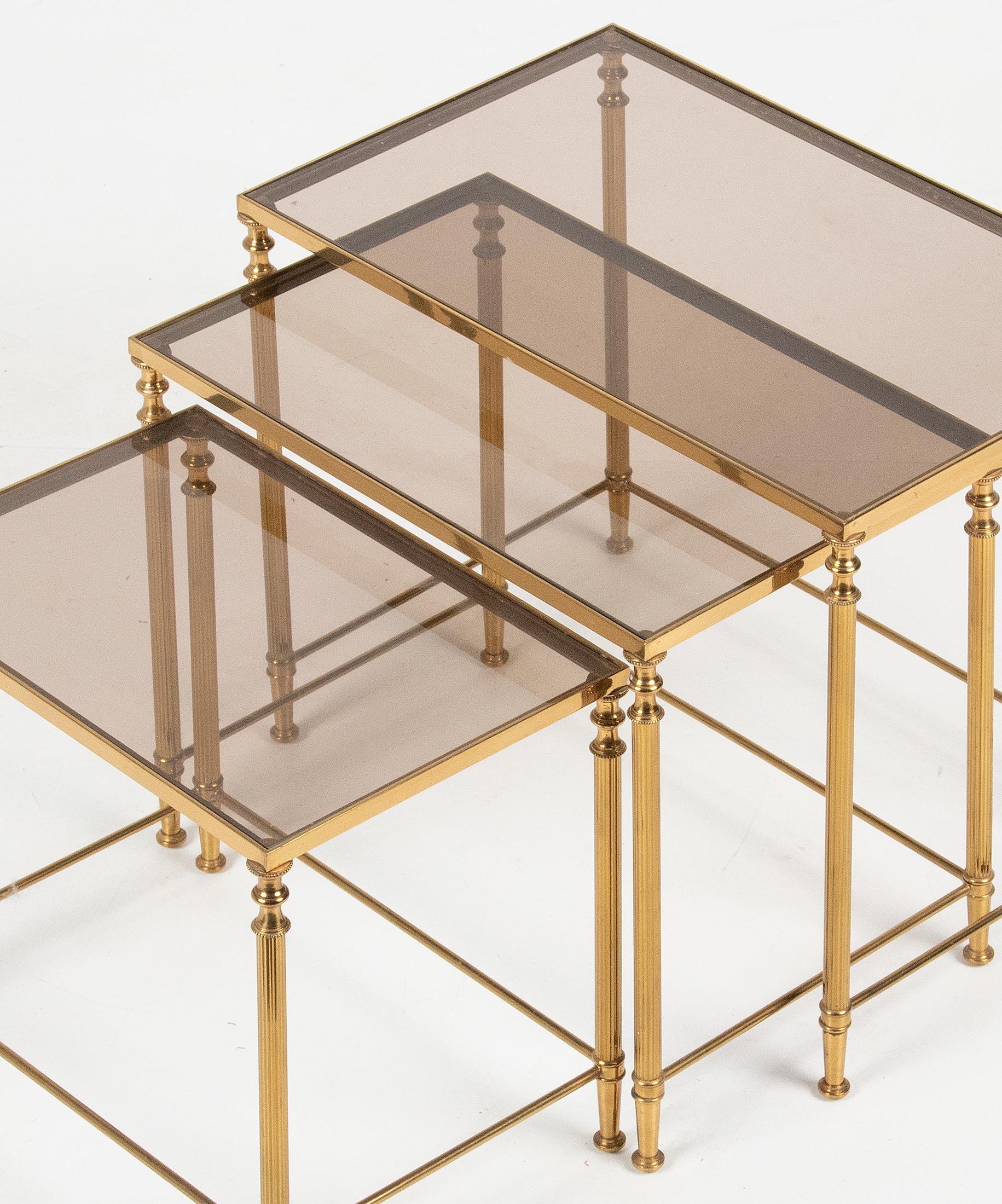 Tables d'appoint gigognes Hollywood Regency modernes du milieu du siècle dernier en vente 10