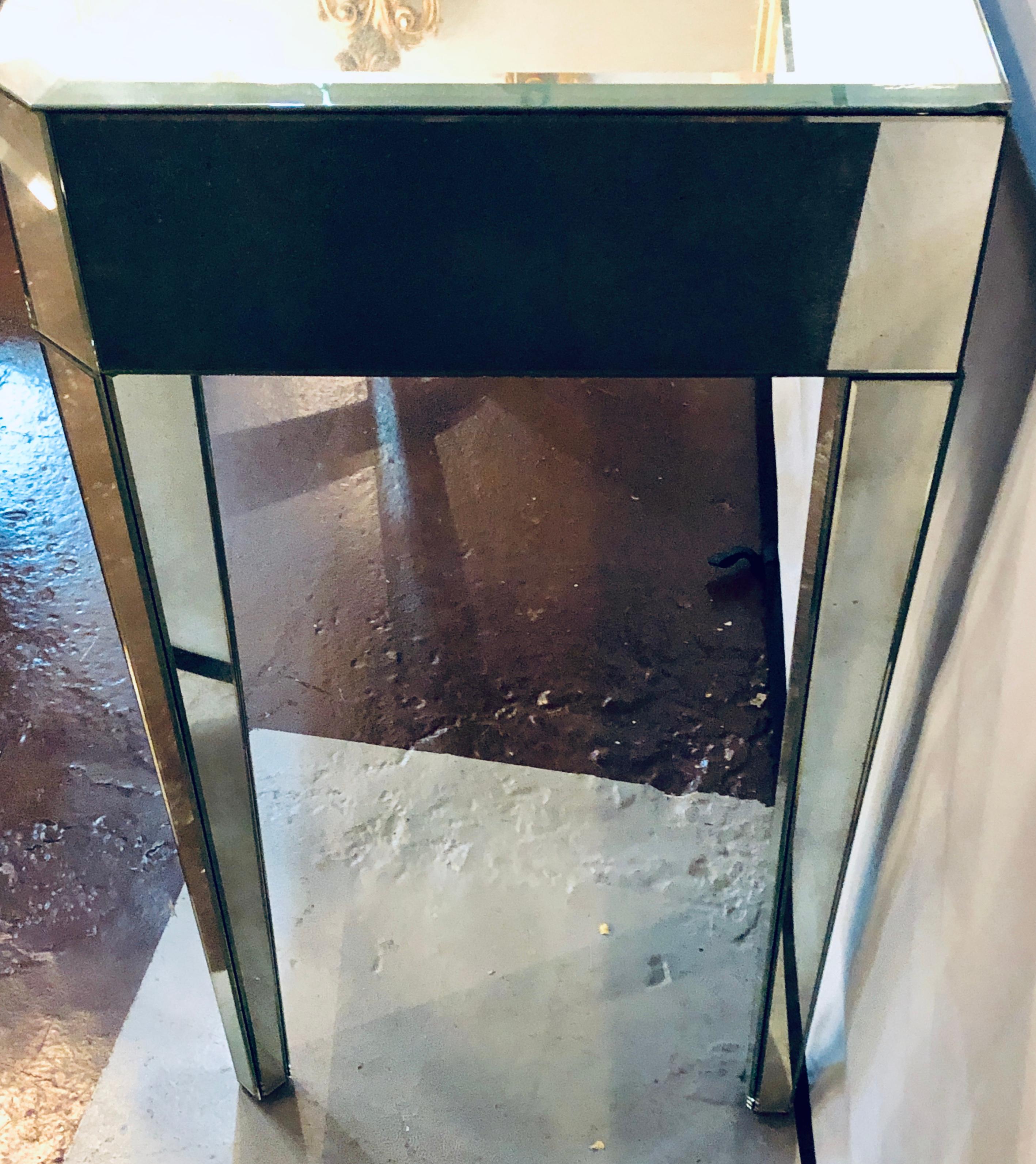Mid-Century Modern Hollywood Regency Two-Drawer Mirrored Console / Entry Table 7