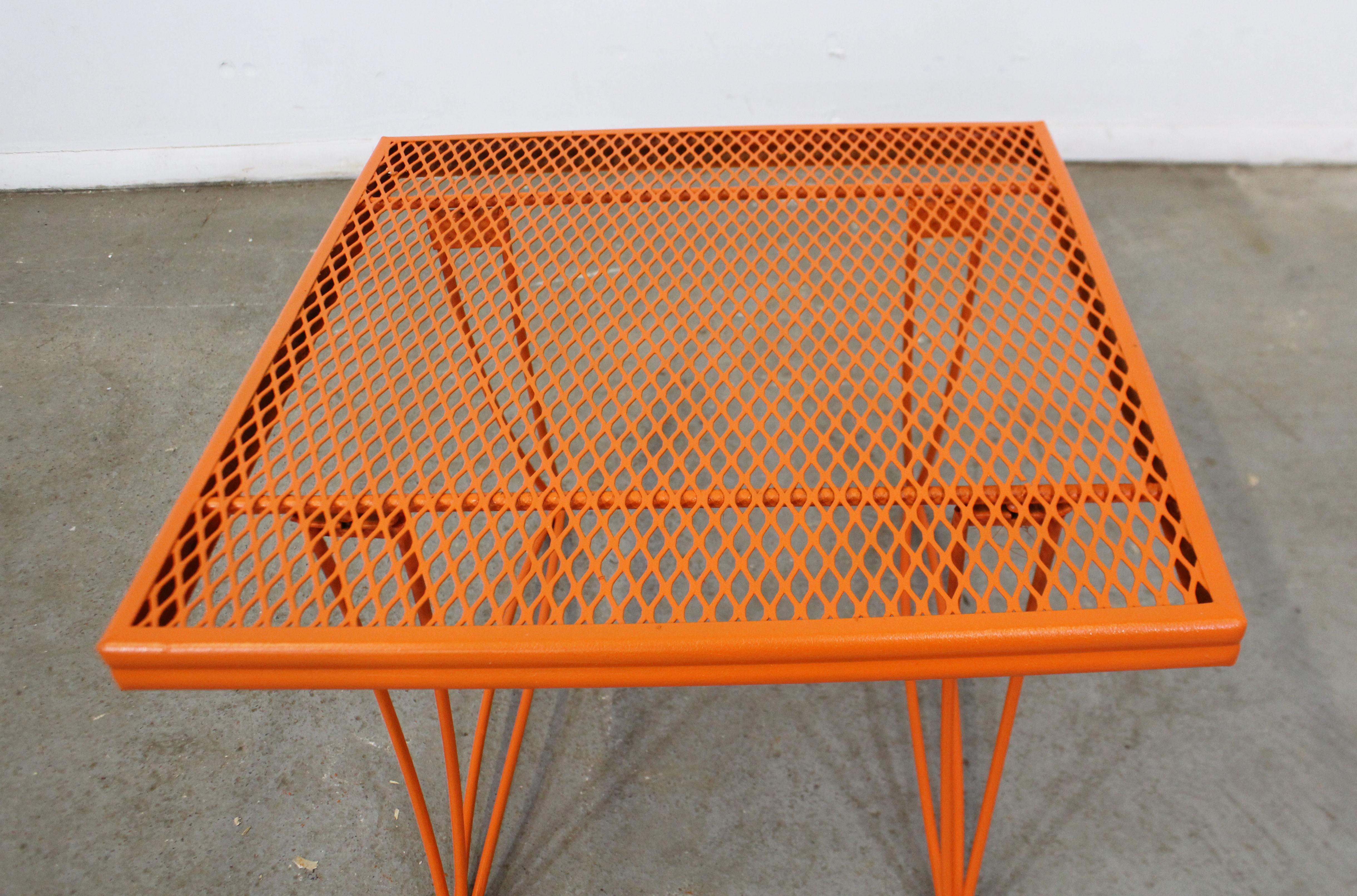 Mid-Century Modern Homecrest Bottemiller Metal End Table, 1521 In Good Condition In Wilmington, DE