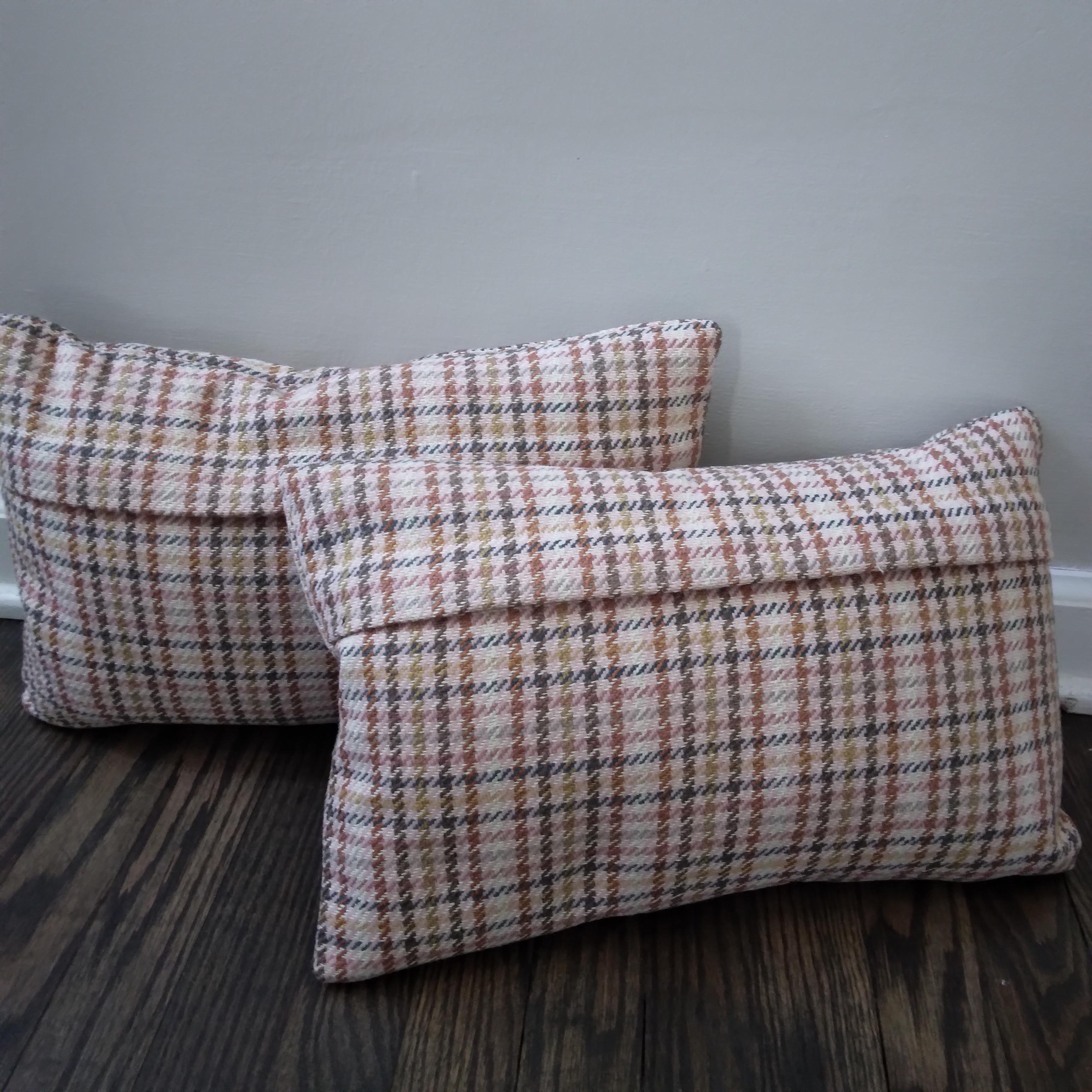 Mid-Century Modern Houndstooth Plaid Lumbar Pillows in Pink - a pair  For Sale 1
