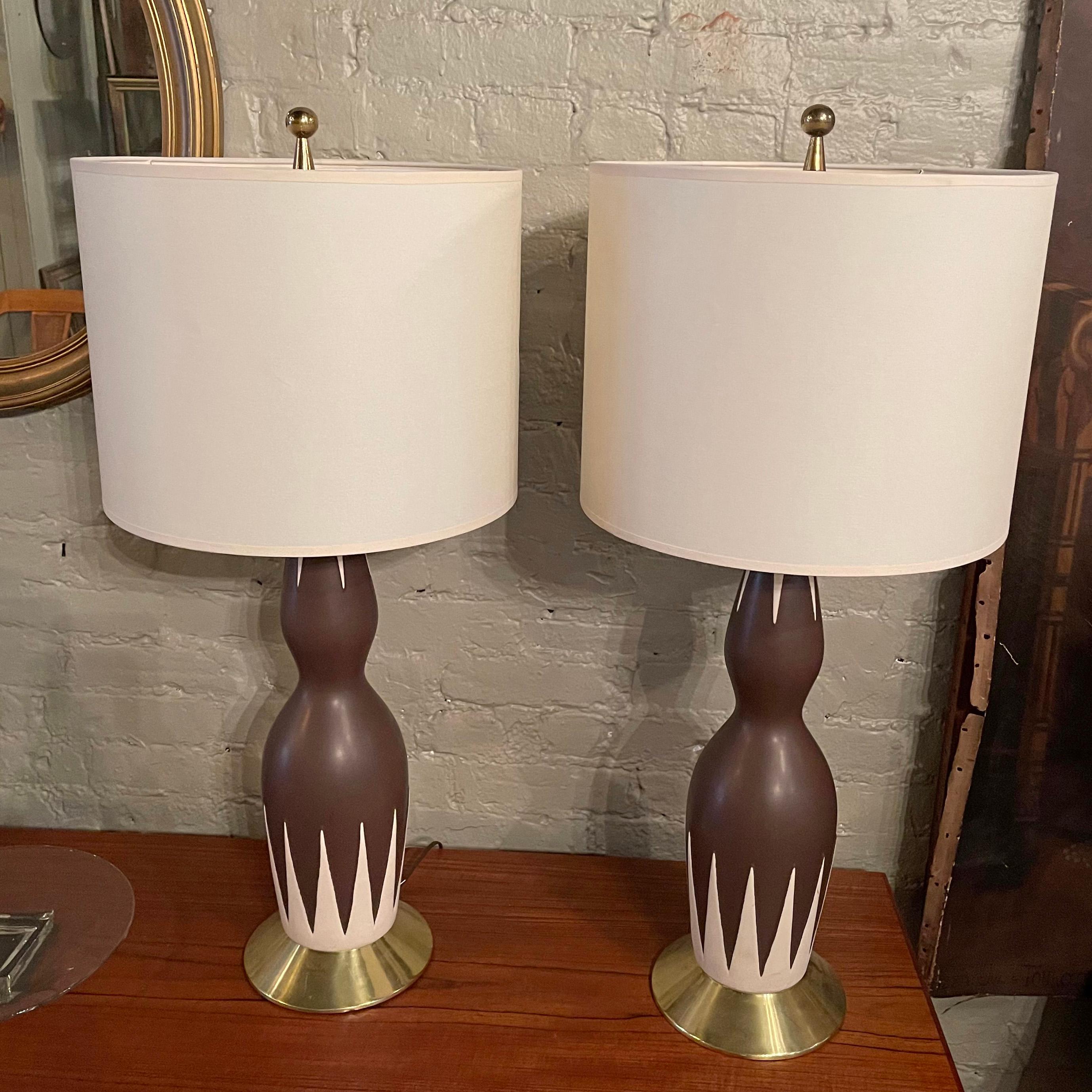 Brass Mid-Century Modern Hourglass Table Lamps by Gerald Thurston For Sale