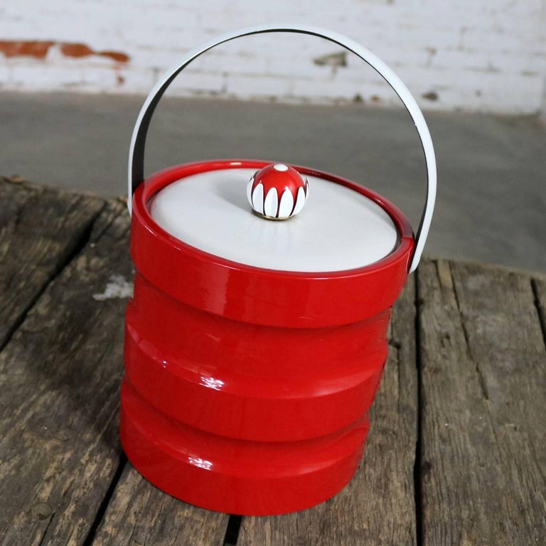 MidCentury Modern Ice Bucket Red Faux Patent Leather White Plastic and Daisy Knob For Sale at