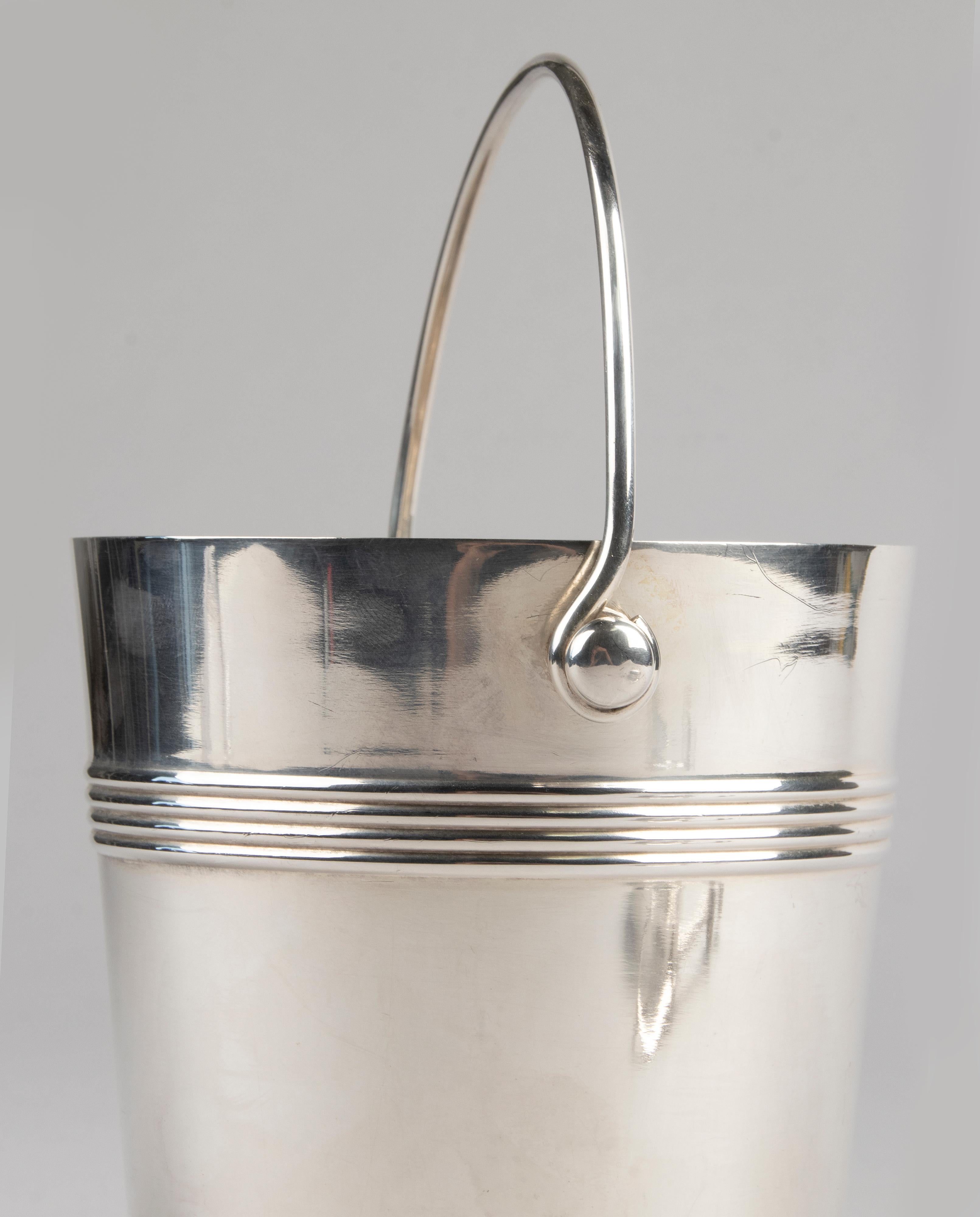 French Mid-Century Modern Ice Bucket with Tongs Made by Christofle Gallia For Sale