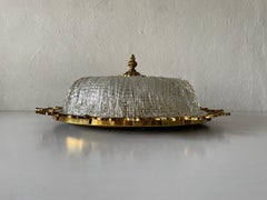 Mid-century Modern Ice Glass & Flower Brass Große Deckenleuchte, 1960er Jahre, Deutschland