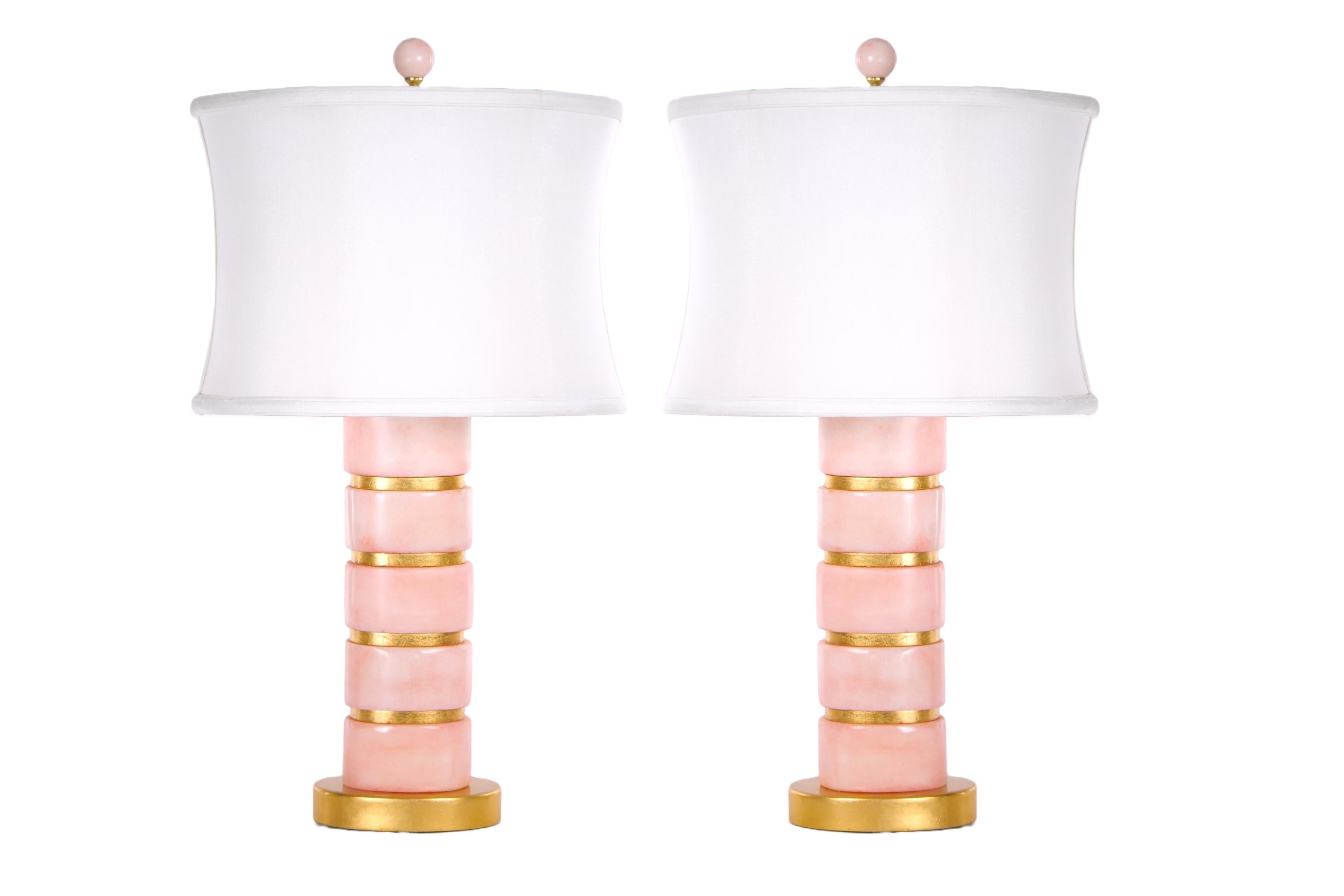Mid-Century Modern Ice Pink Jade / Giltwood Base Table Lamp For Sale 7