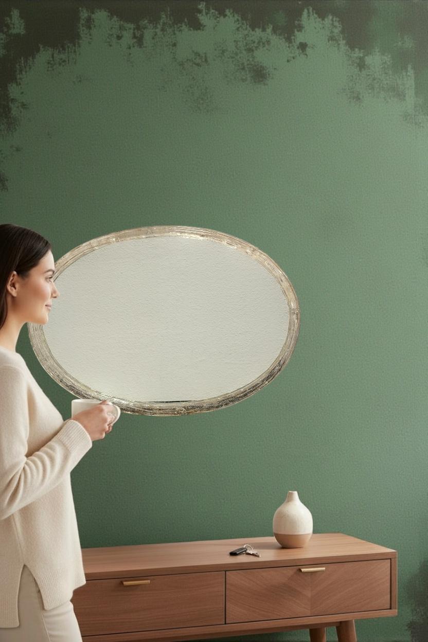 Specchio da parete ovale con cornice in lucite in stile ghiaccio della metà del secolo scorso Austria 1960 in vendita 11