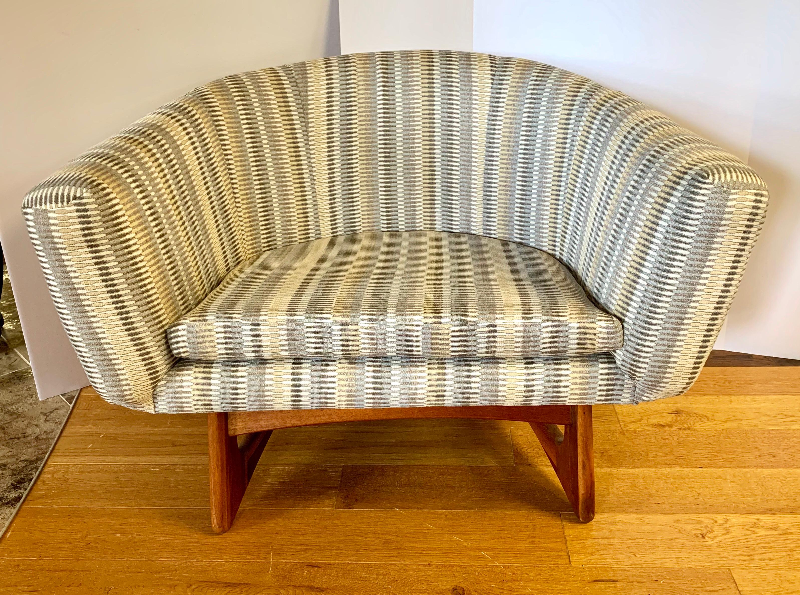 Magnificent period Adrian Pearsall lounge chair with new upholstery. Completely refurbished for the 
21st century. Why not own a classic?