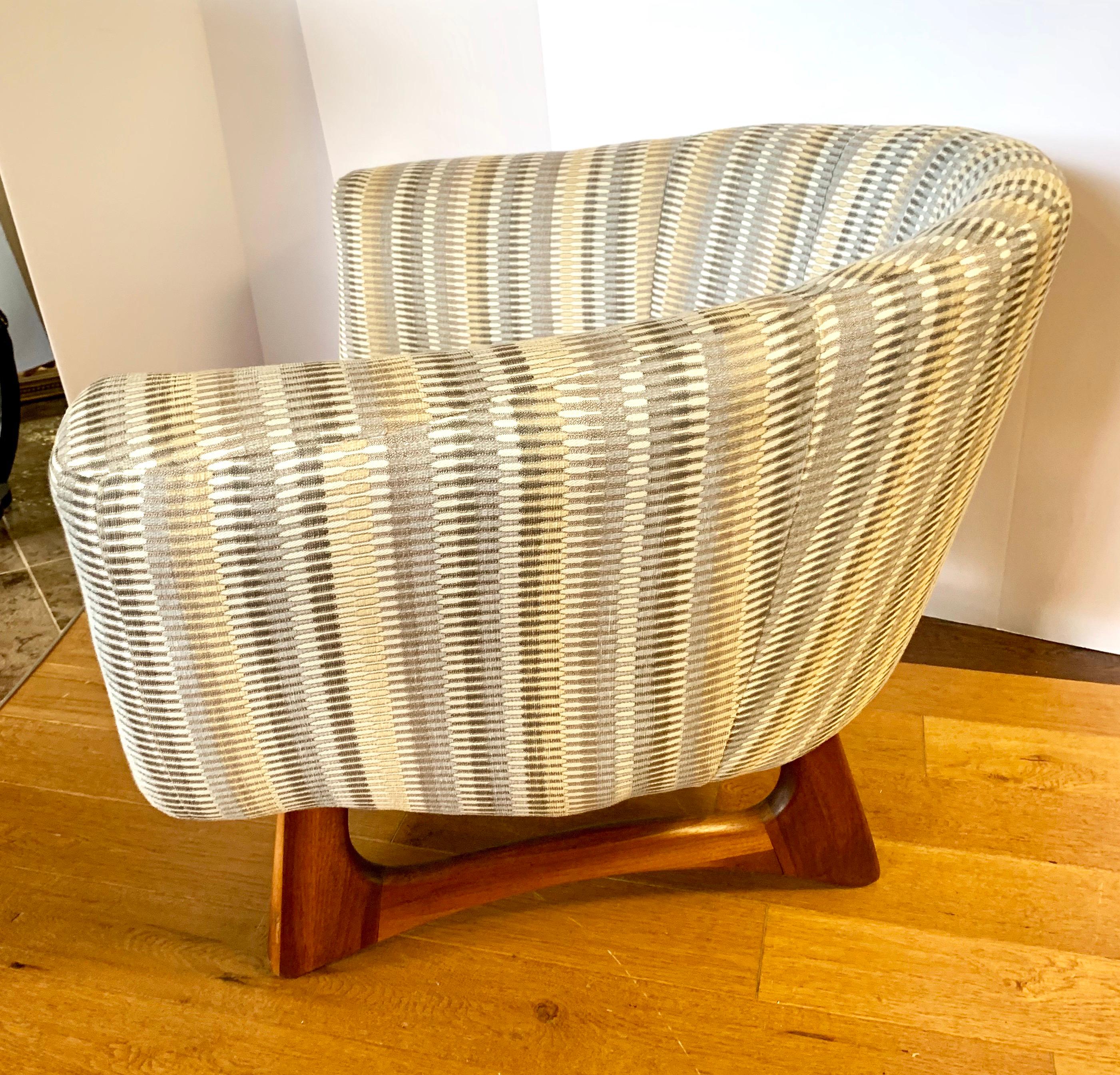 Mid-20th Century Mid-Century Modern Iconic Adrian Pearsall Lounge Chair with New Upholstery