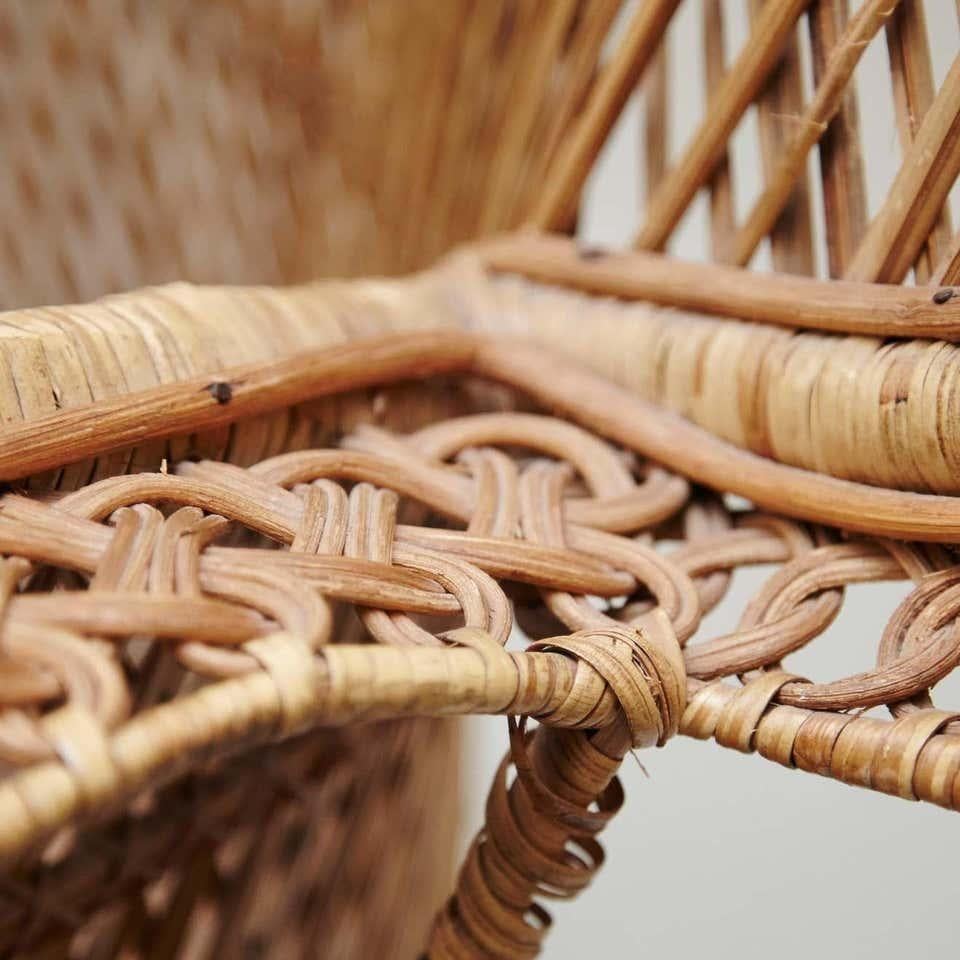 Sillón moderno de mediados de siglo Emmanuelle grande de mimbre y ratán de mediados de siglo en venta 8