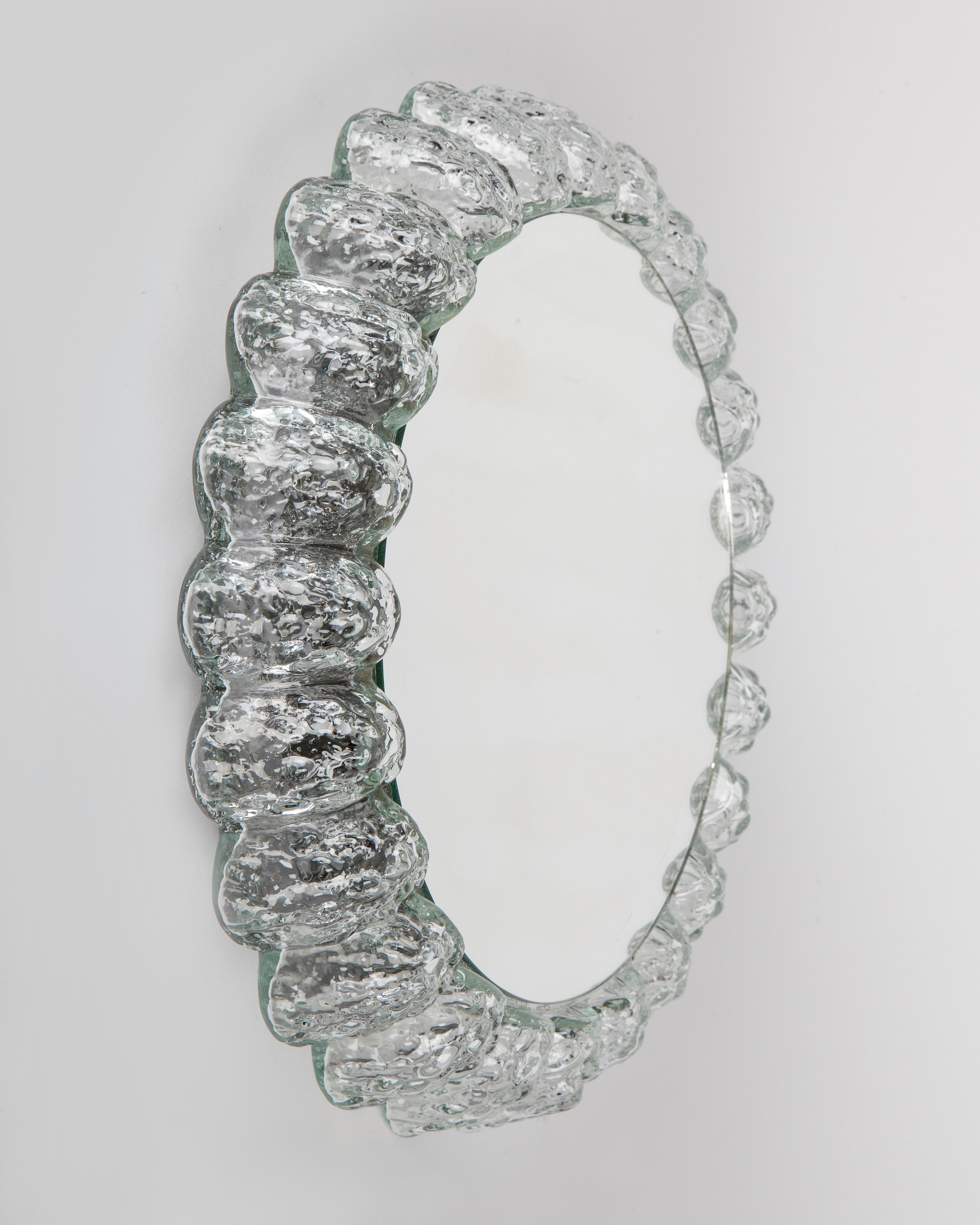 Mid-Century Modern Miroir en verre d'art enluminé moderne du milieu du siècle dernier signé par Limburg, vers 1960 en vente