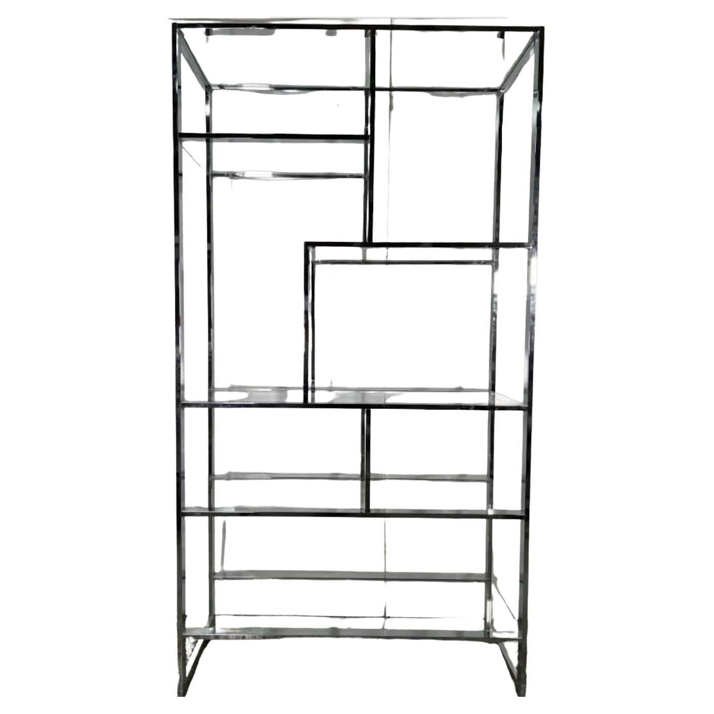 Ein Paar Mid Century Modern Stucke im Stil von Milo Baughman Etagere. Preis pro Stuck