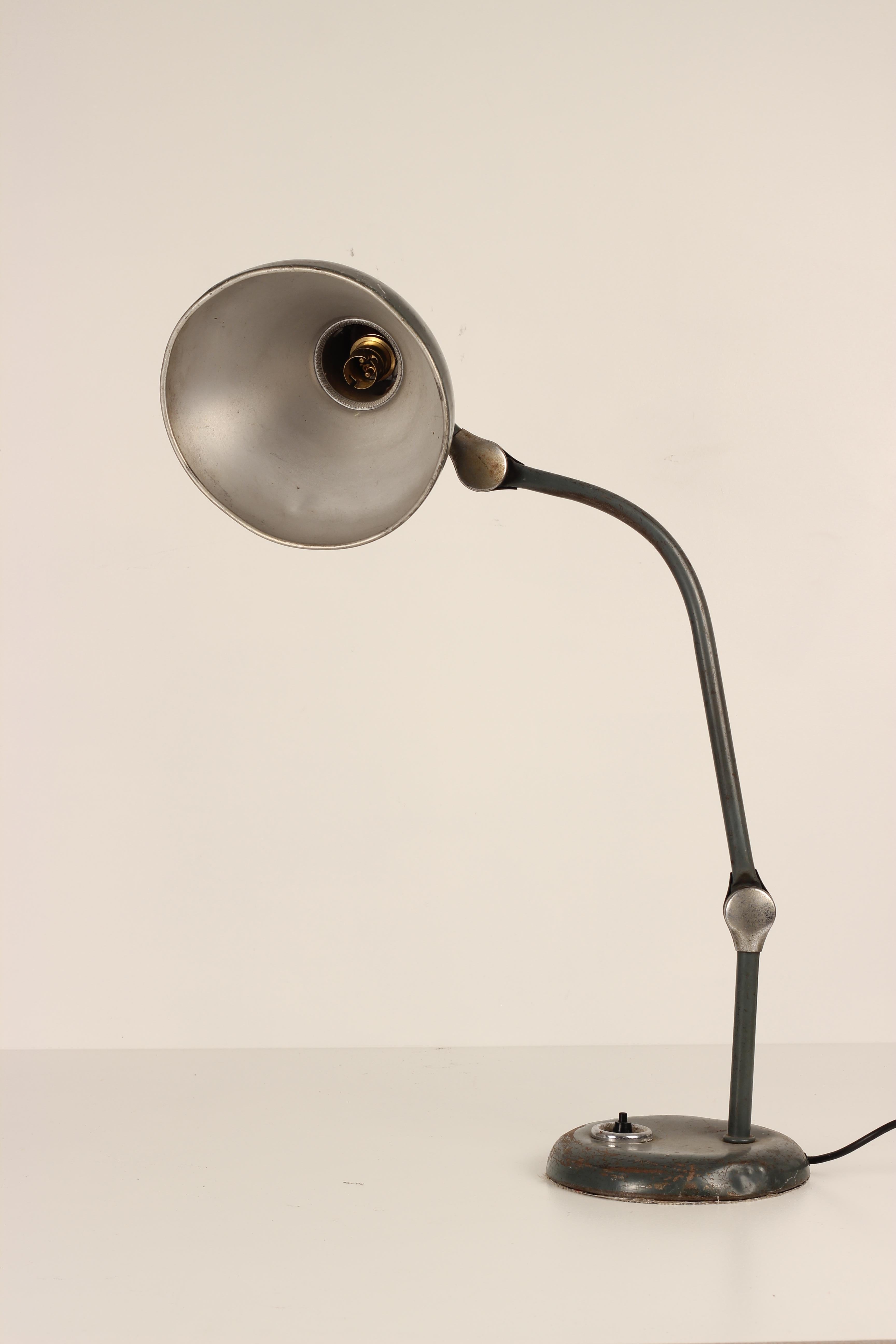 Italian Mid-Century Modern Industrial Fully Adjustable Table or Desk Lamp