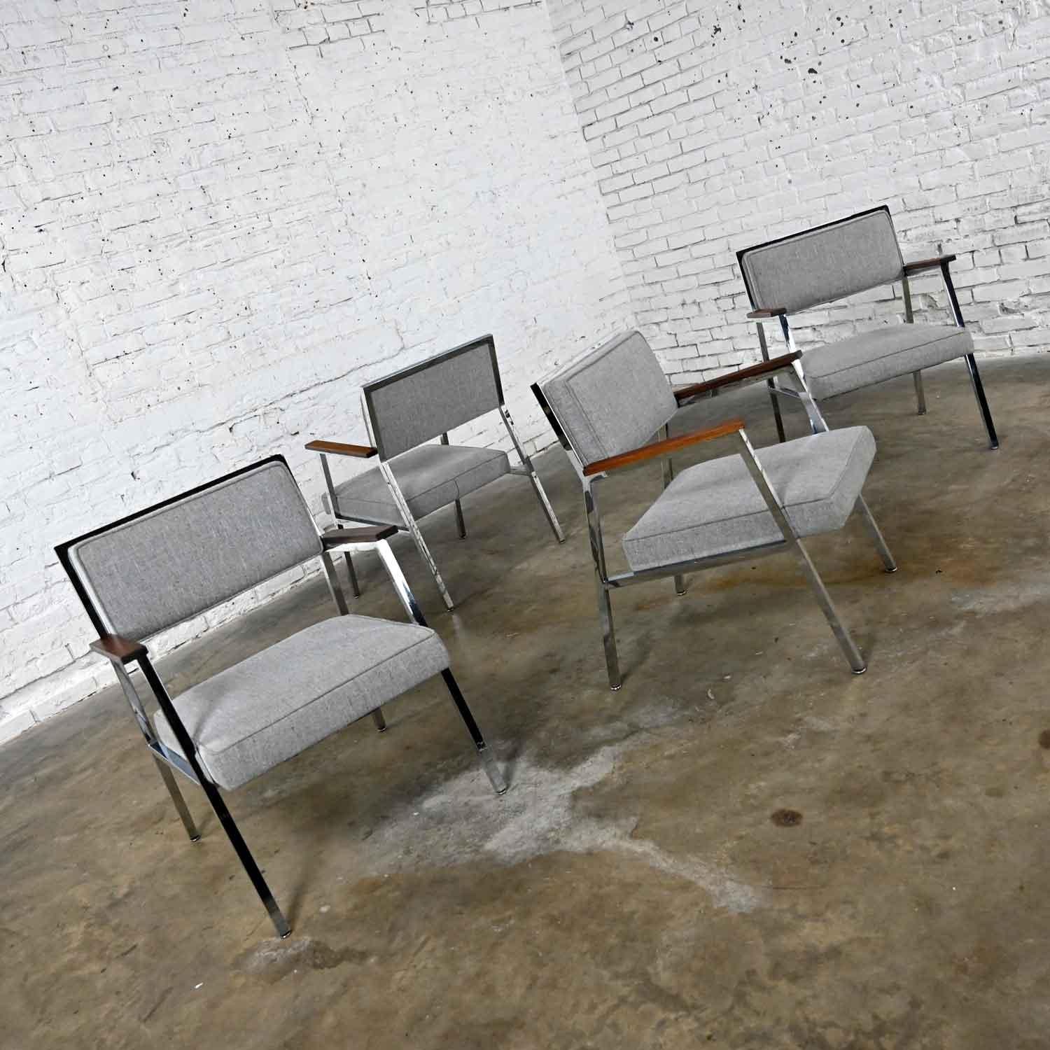 Fabric Mid-Century Modern Industrial Style Chrome & Gray Armchairs by Steelcase set 4 For Sale