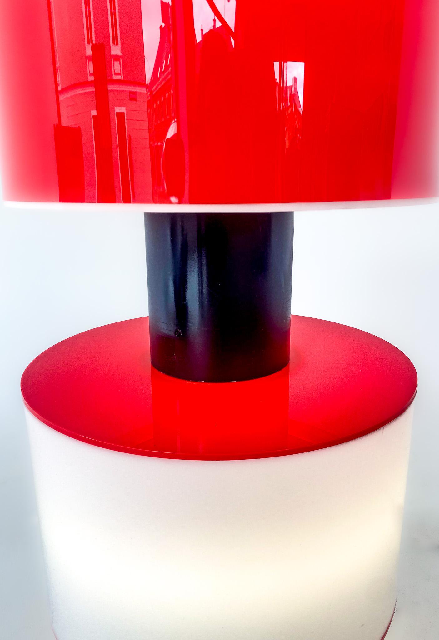 Lampadaire de style industriel moderne du milieu du siècle, rouge et blanc, Texaco, États-Unis, années 1970 1