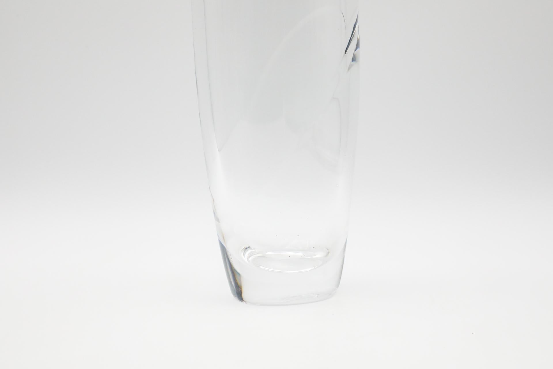 Vaso di cristallo di metà secolo Ingeborg Lundin per Orrefors, 1960 in vendita 1