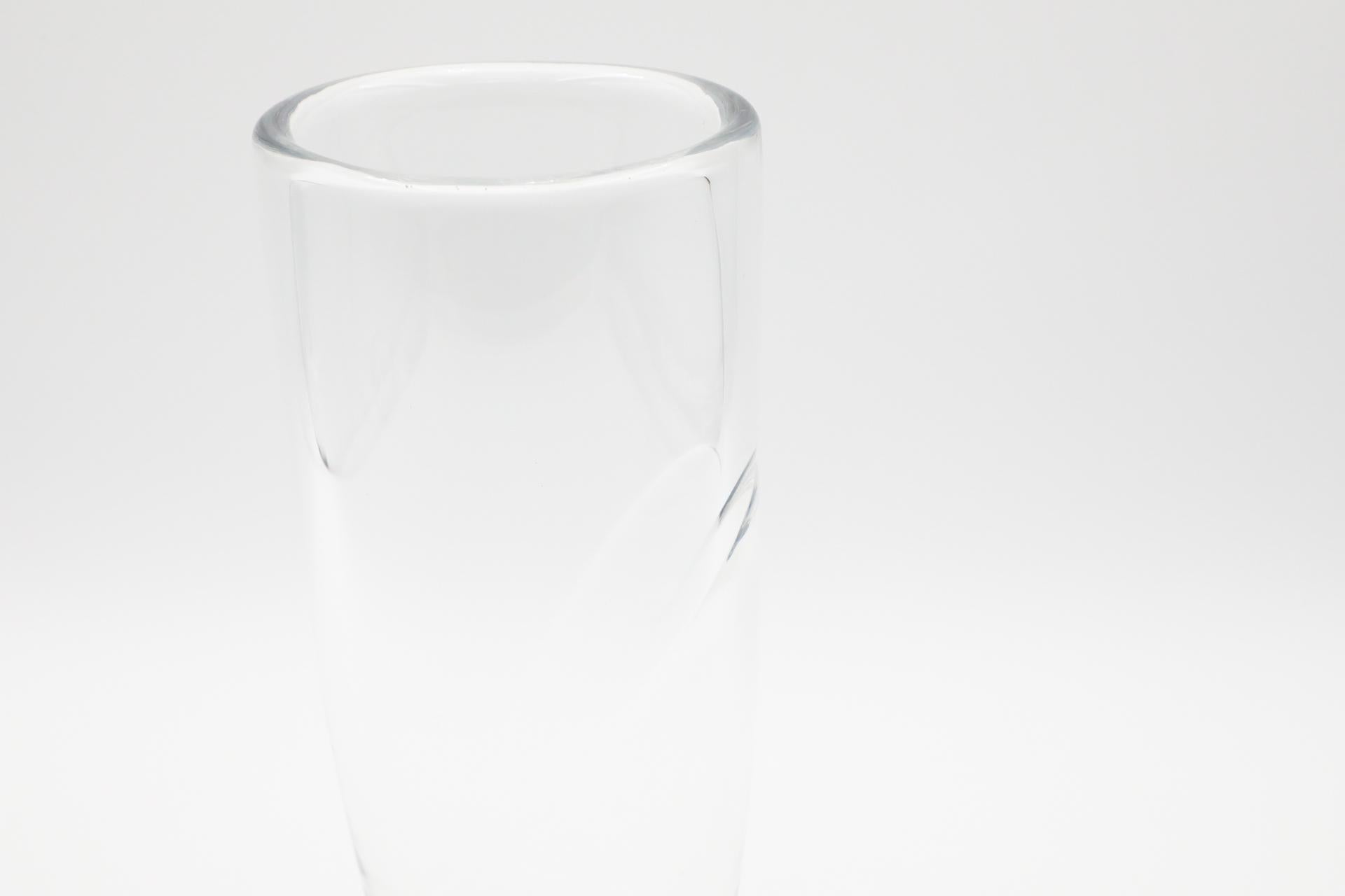 Vaso di cristallo di metà secolo Ingeborg Lundin per Orrefors, 1960 in vendita 2