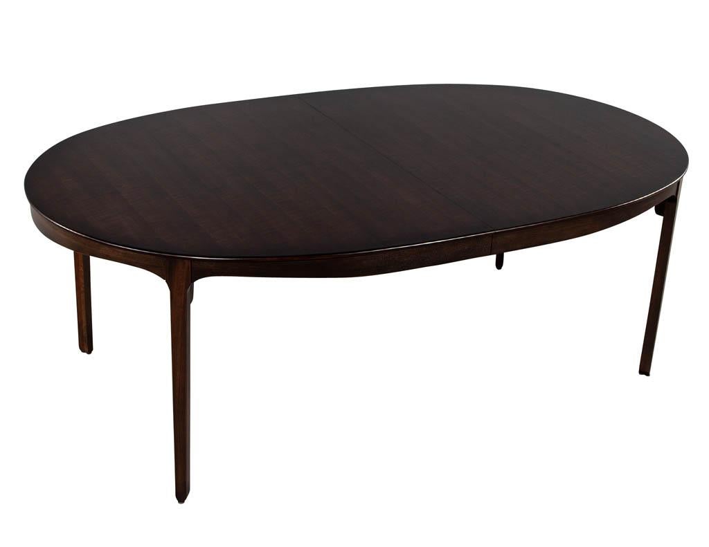 Mid-Century Modern Inspired American Walnut Dining Table In New Condition In North York, ON