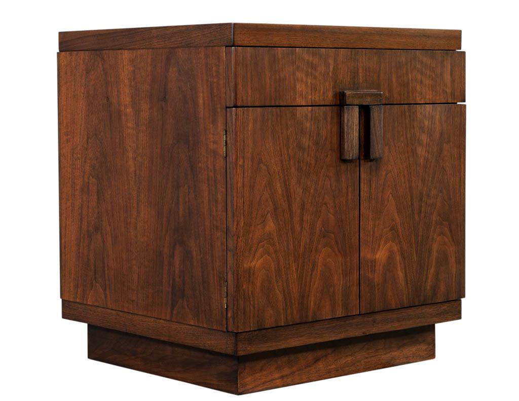 Mid-Century Modern Inspired Walnut End Table Chest For Sale 2
