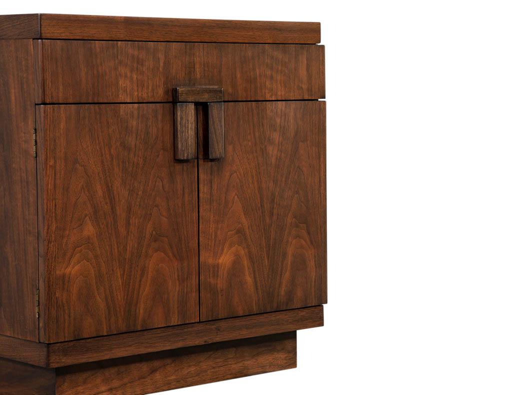 Mid-Century Modern Inspired Walnut End Table Chest For Sale 3