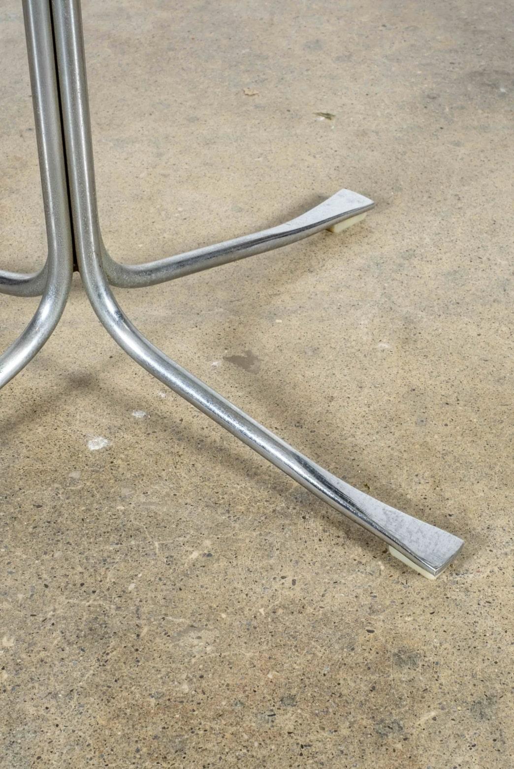 Steel Mid-Century Modern 'Ion' chair, designed by Gideon Kramer, 1962