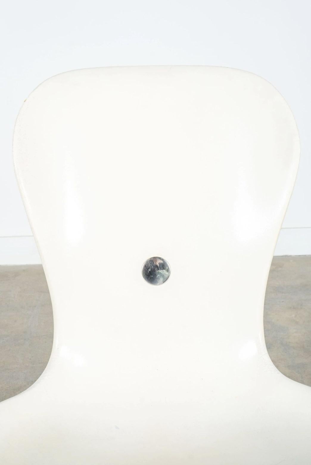 Mid-Century Modern 'Ion' chair, designed by Gideon Kramer, 1962 2