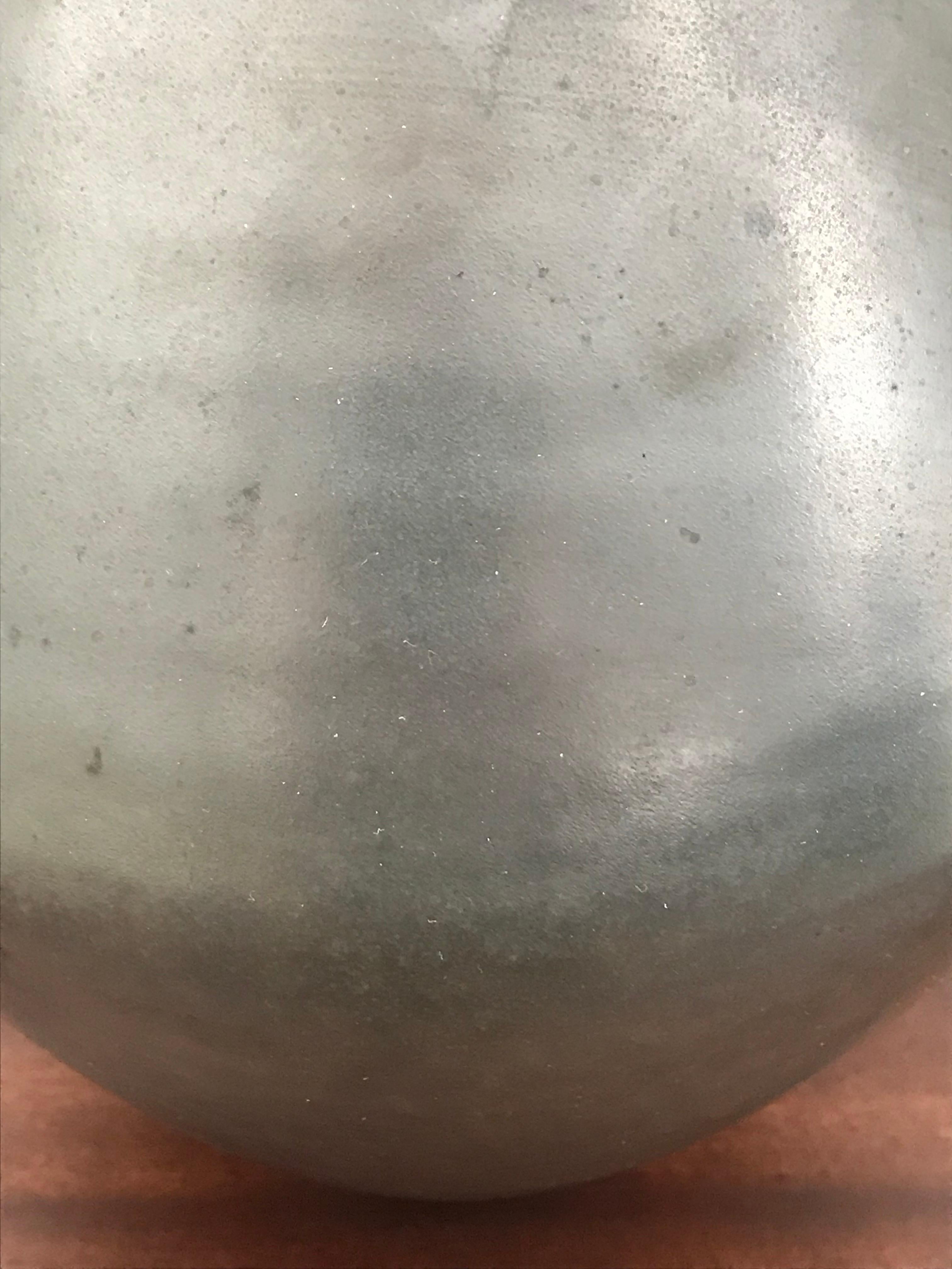 Mid-Century Modern Iridescent Glazed Ceramic Vase by Mobach, Holland In Good Condition For Sale In Bedford Hills, NY