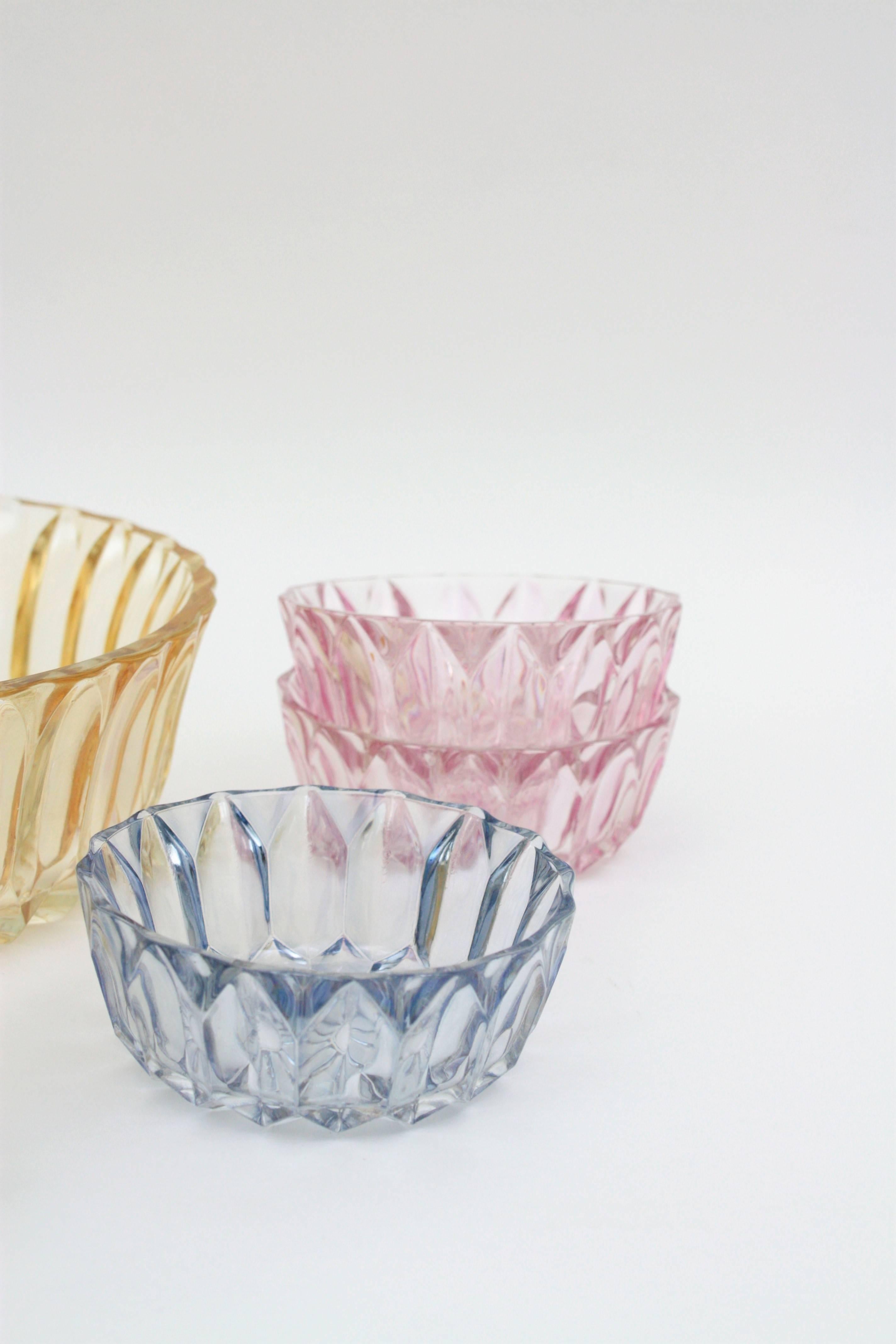 Mid-Century Modern Iridiscent Pattern Pressed Glass Pastel Colors Set of Bowls 1