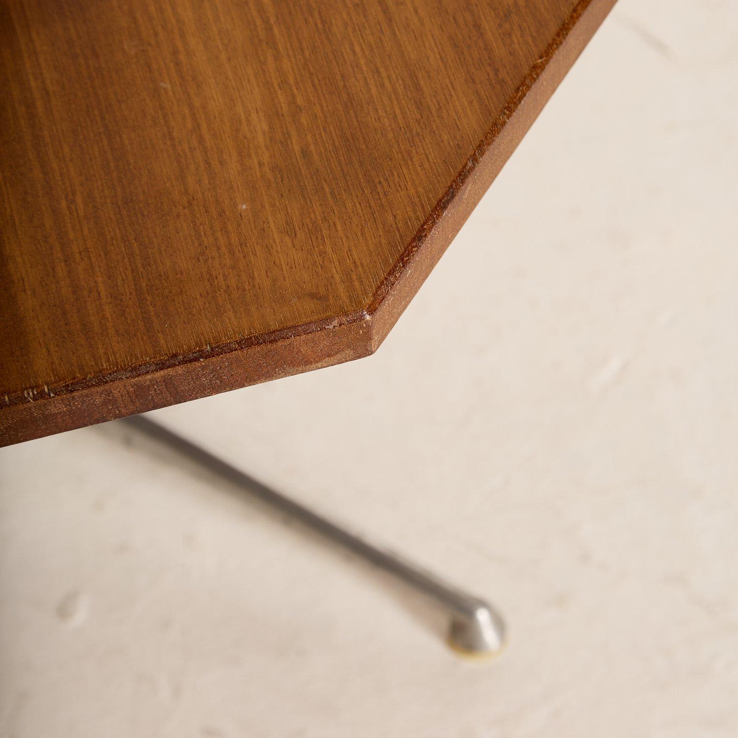 Mid-Century Modern Iroko Topped Side Table with Cast Aluminium Base For Sale 1