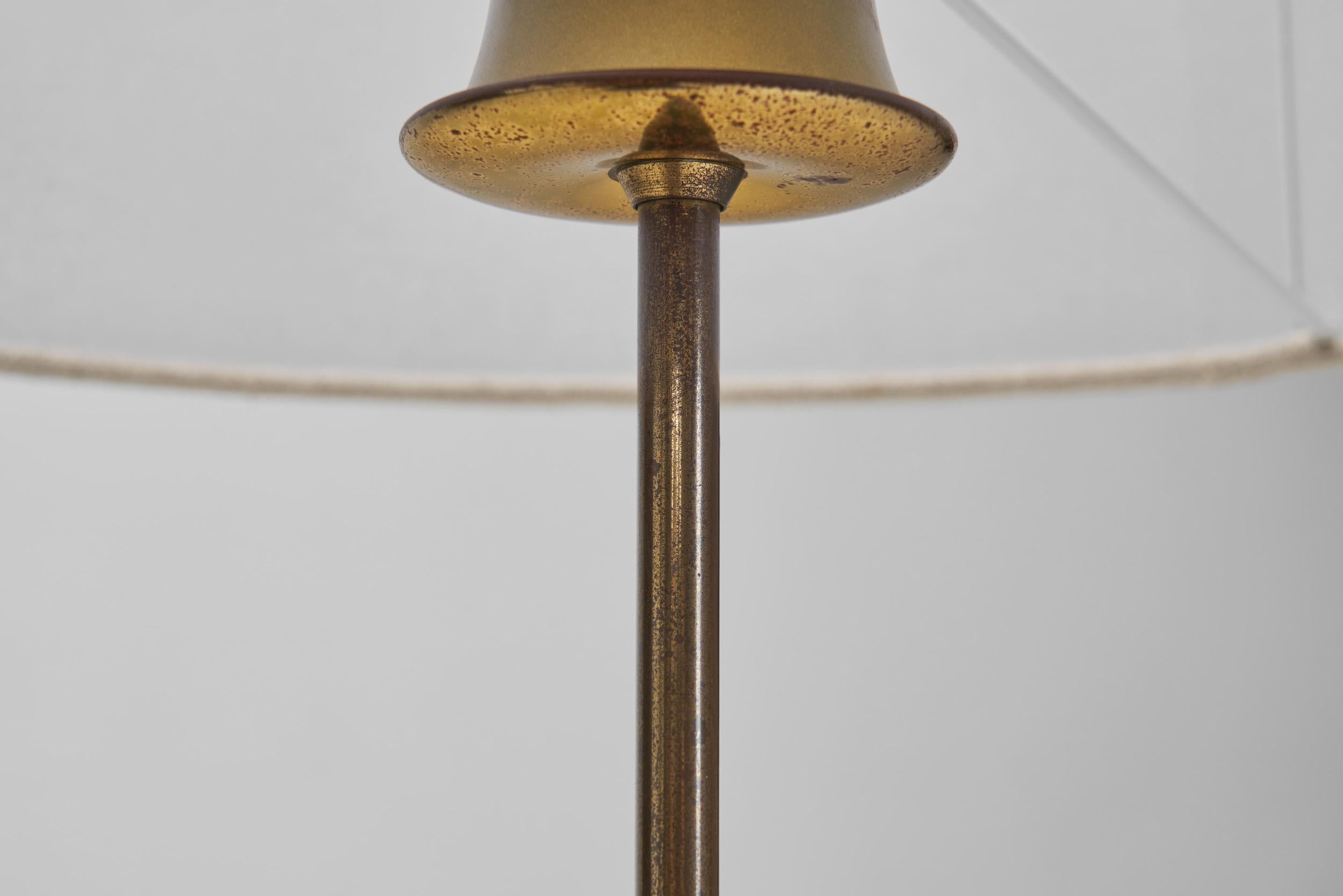 Mid-Century Modern Iron and Brass Tripod Floor Lamp, Europe 1950s For Sale 9