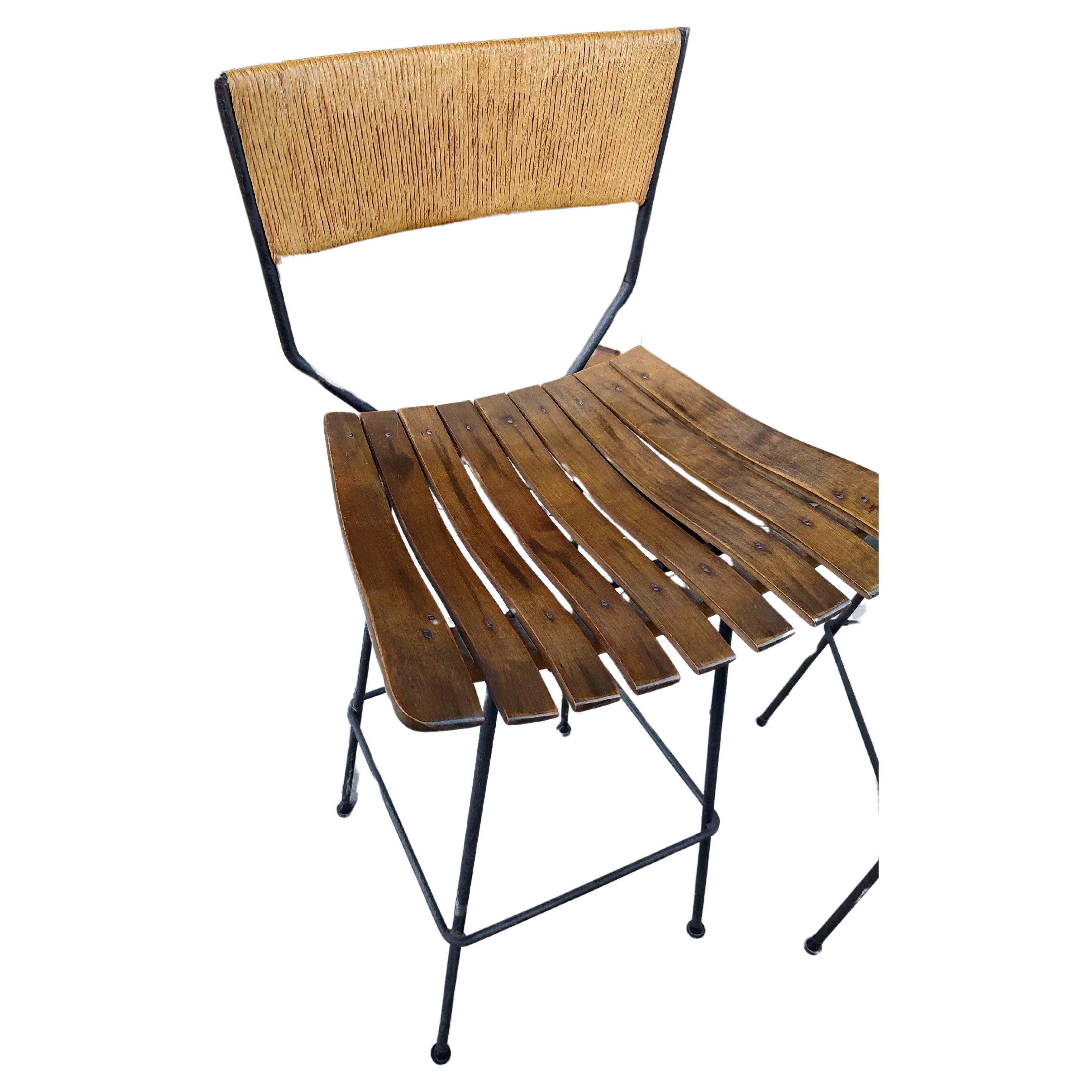 Hand-Crafted Mid Century Modern Iron Bar with Raffia and 3 Stools by Arthur Umanoff For Sale