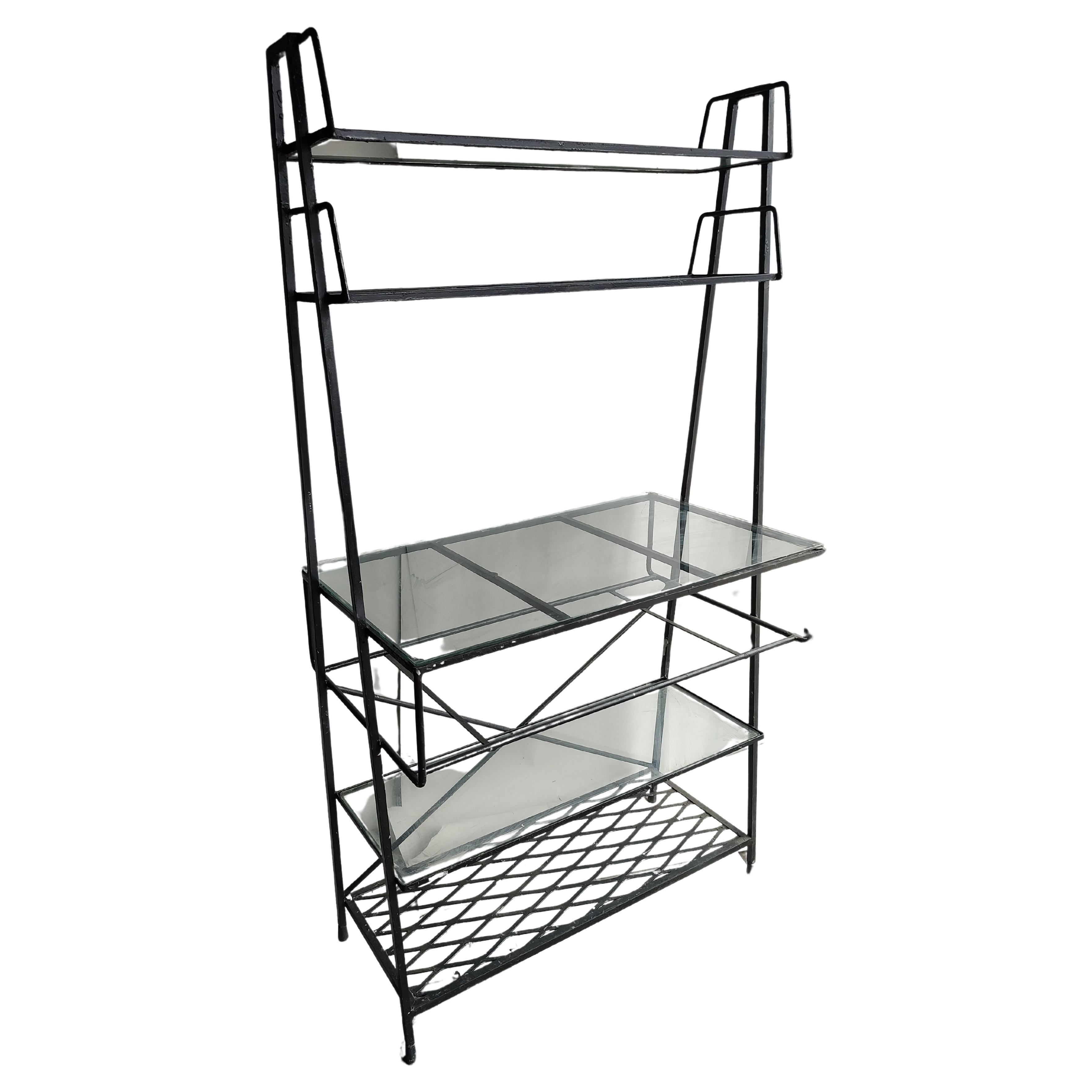 Etagere in ferro e vetro per interni e patio all'aperto di John Salterini, stile metà secolo.