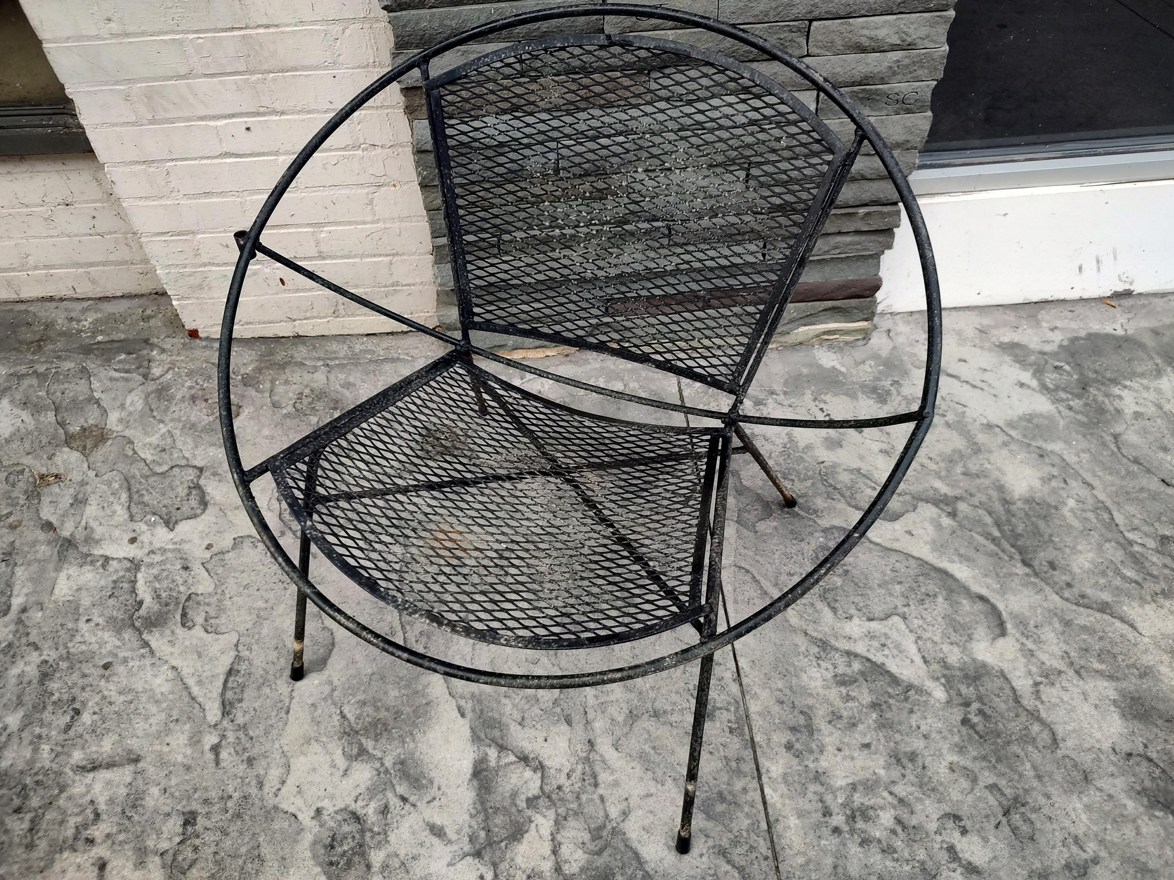 Mid-Century Modern Iron Hoop Lounge Chair by Maurizio Tempestini for Salterini  For Sale 1