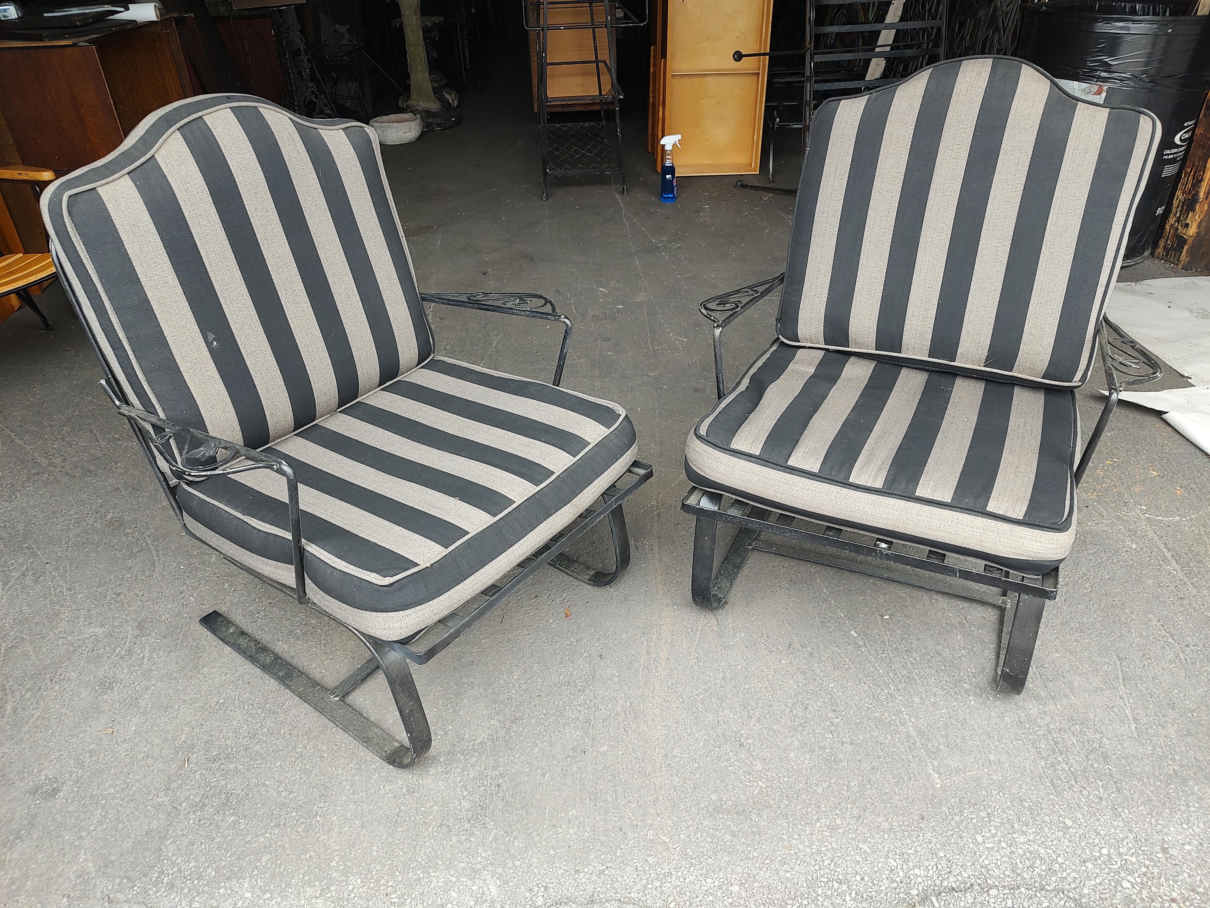 Mid-Century Modern Iron Spring Lounge Chairs John Salterini with Cushions C1960 In Good Condition In Port Jervis, NY